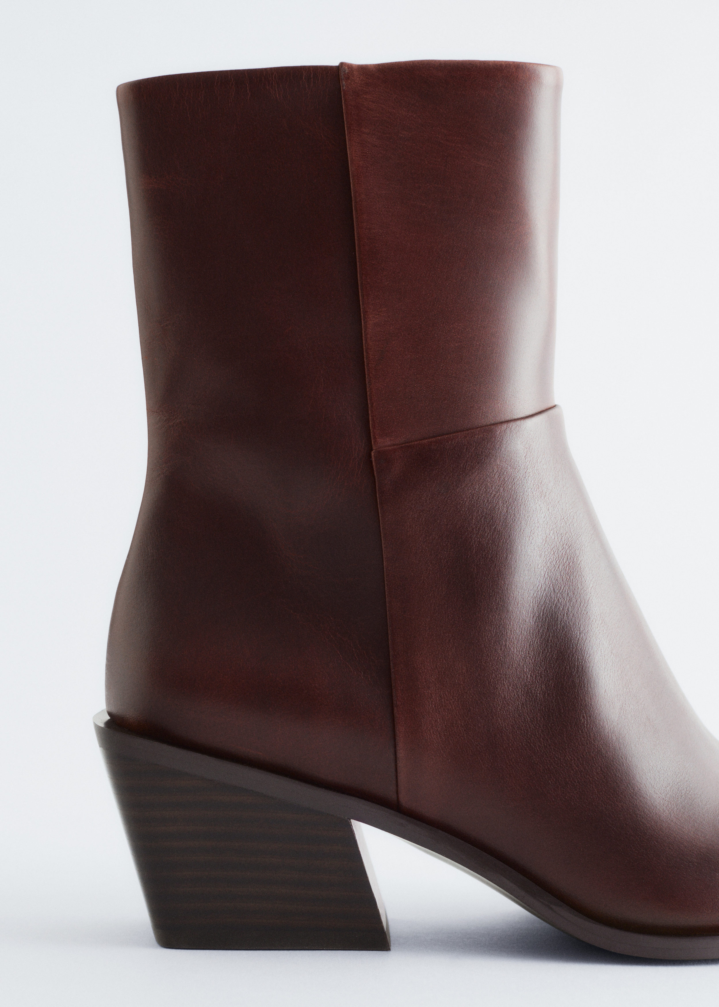 & Other Stories SLEEK LEATHER COWBOY BOOTS