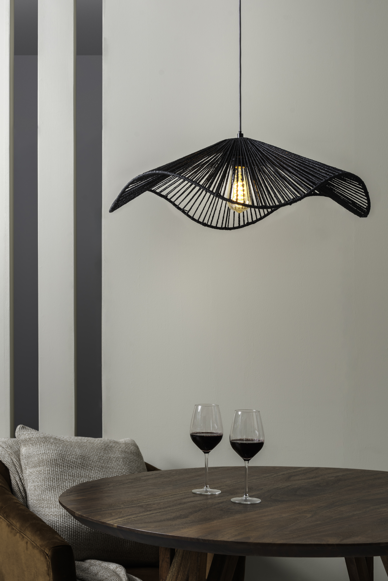 Pendant lamp Sombra paper rope black