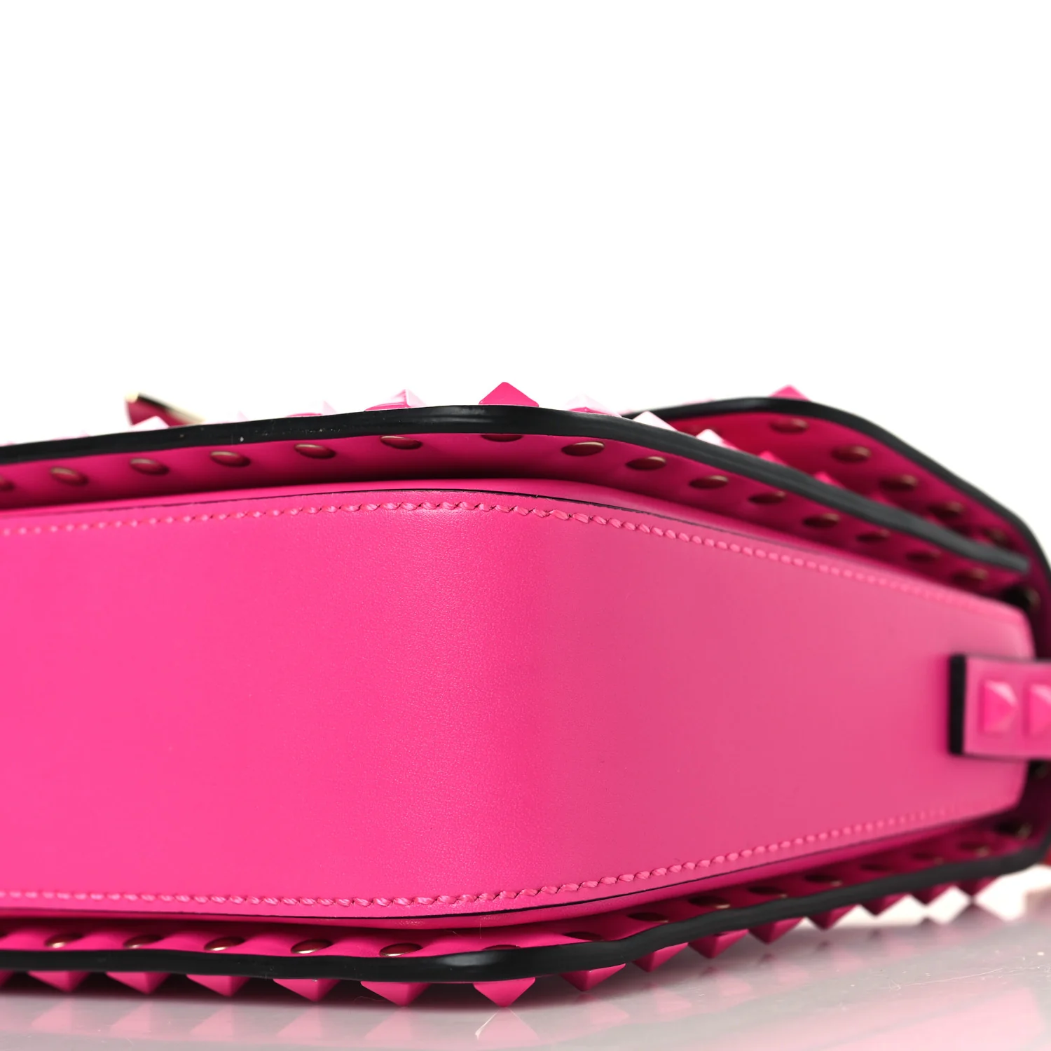 Smooth Calfskin Enamel Tonal Rockstud23 Shoulder Bag Pink PP - Top Club