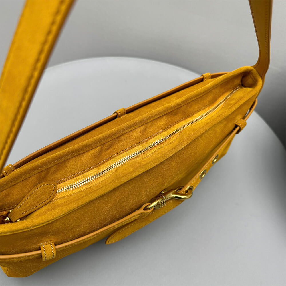 MIUMIU Medium Aventure suede bag(HIGH-END GRADE) - Top Club