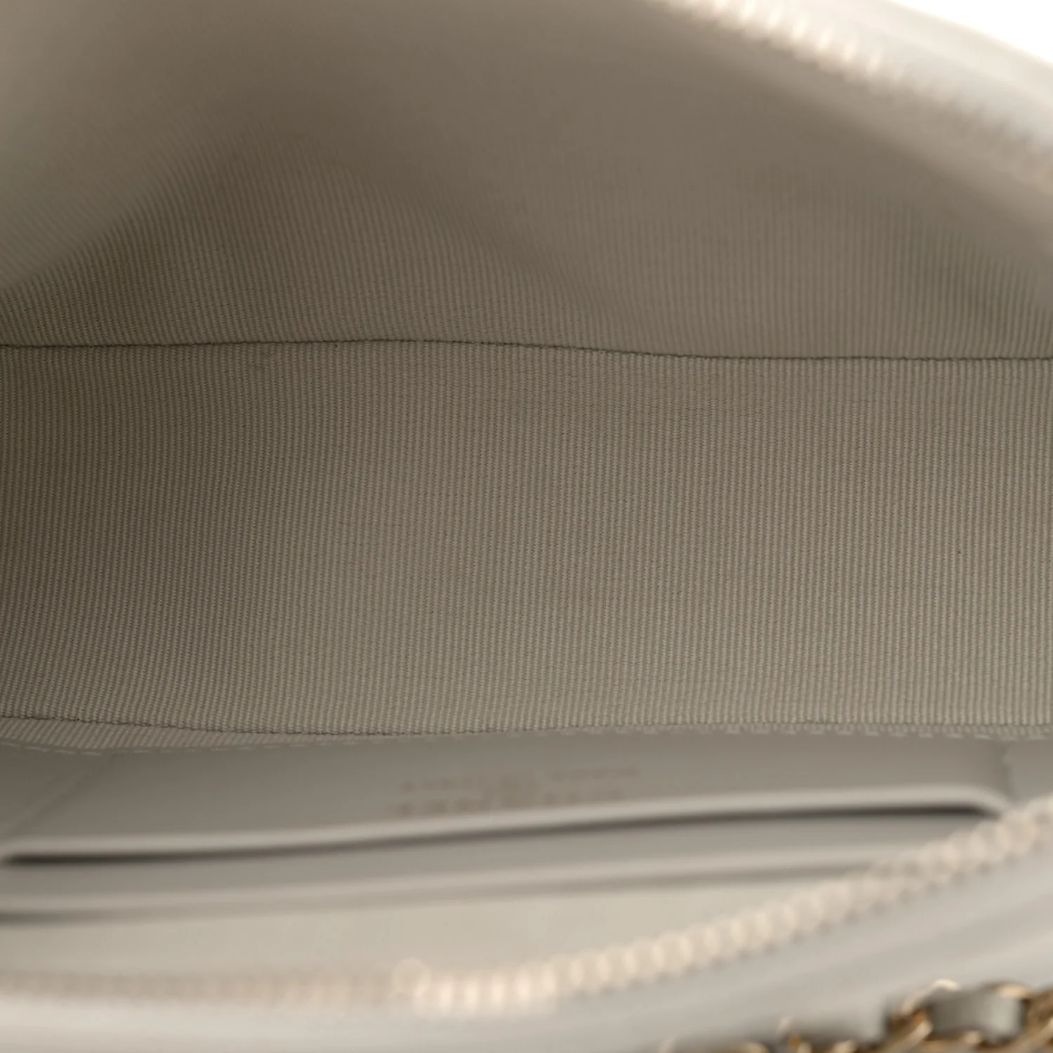 Caviar Quilted Classic Clutch With Chain Light Grey - Top Club