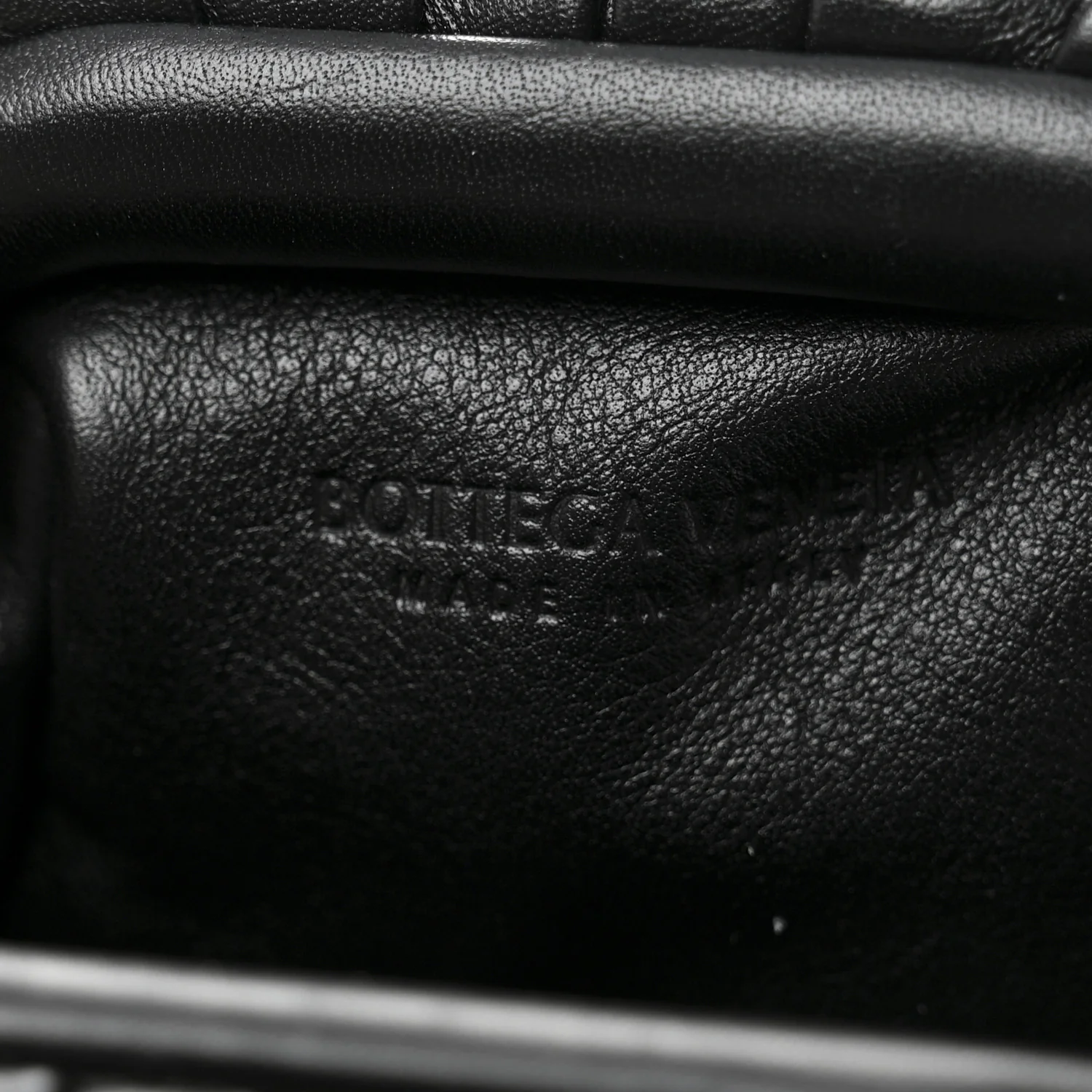 Butter Calfskin Coin Purse Black - Top Club