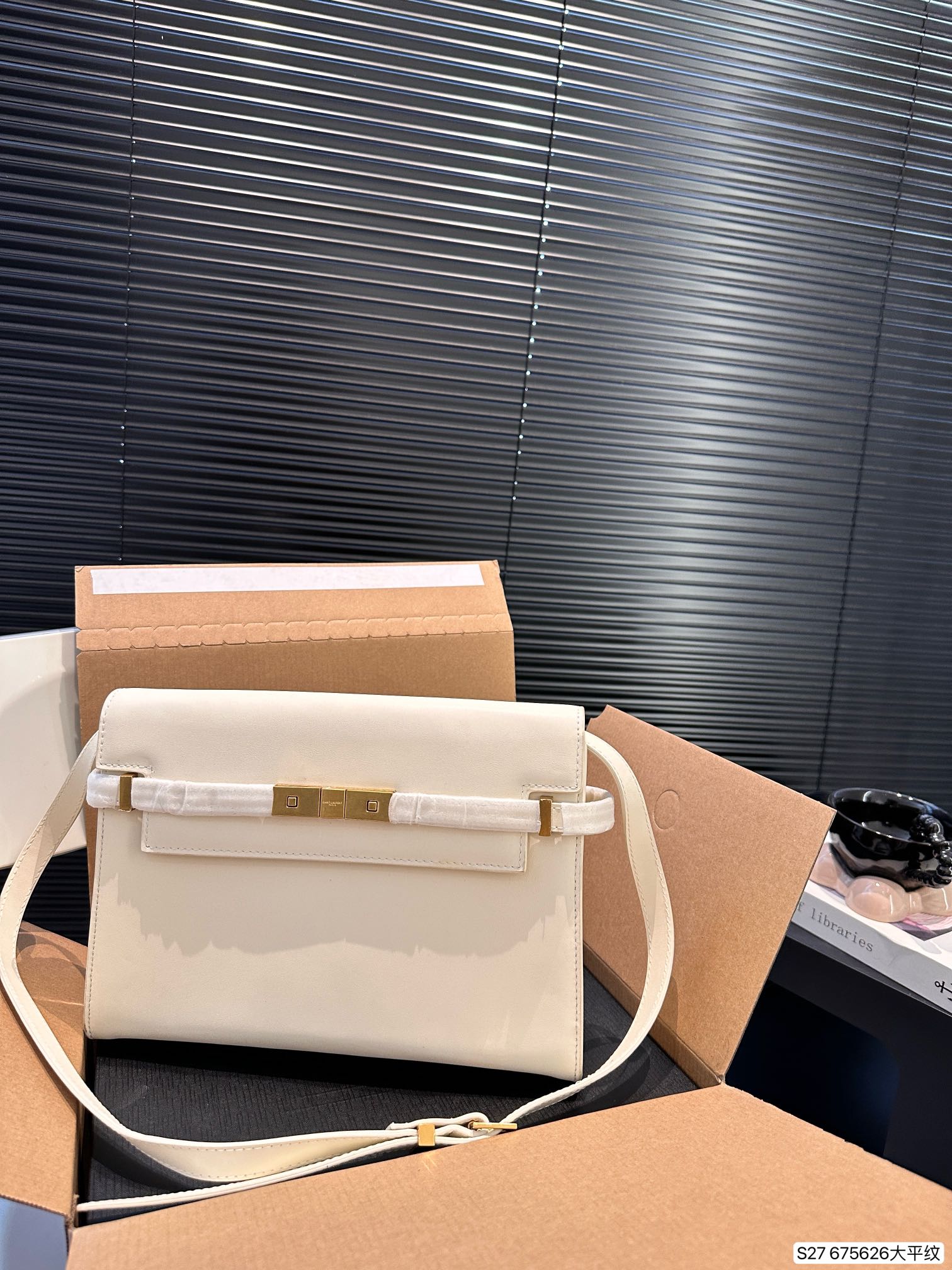 Y new arrival Manhattan bag smooth leather size: 29 * 22 cm - Top Club