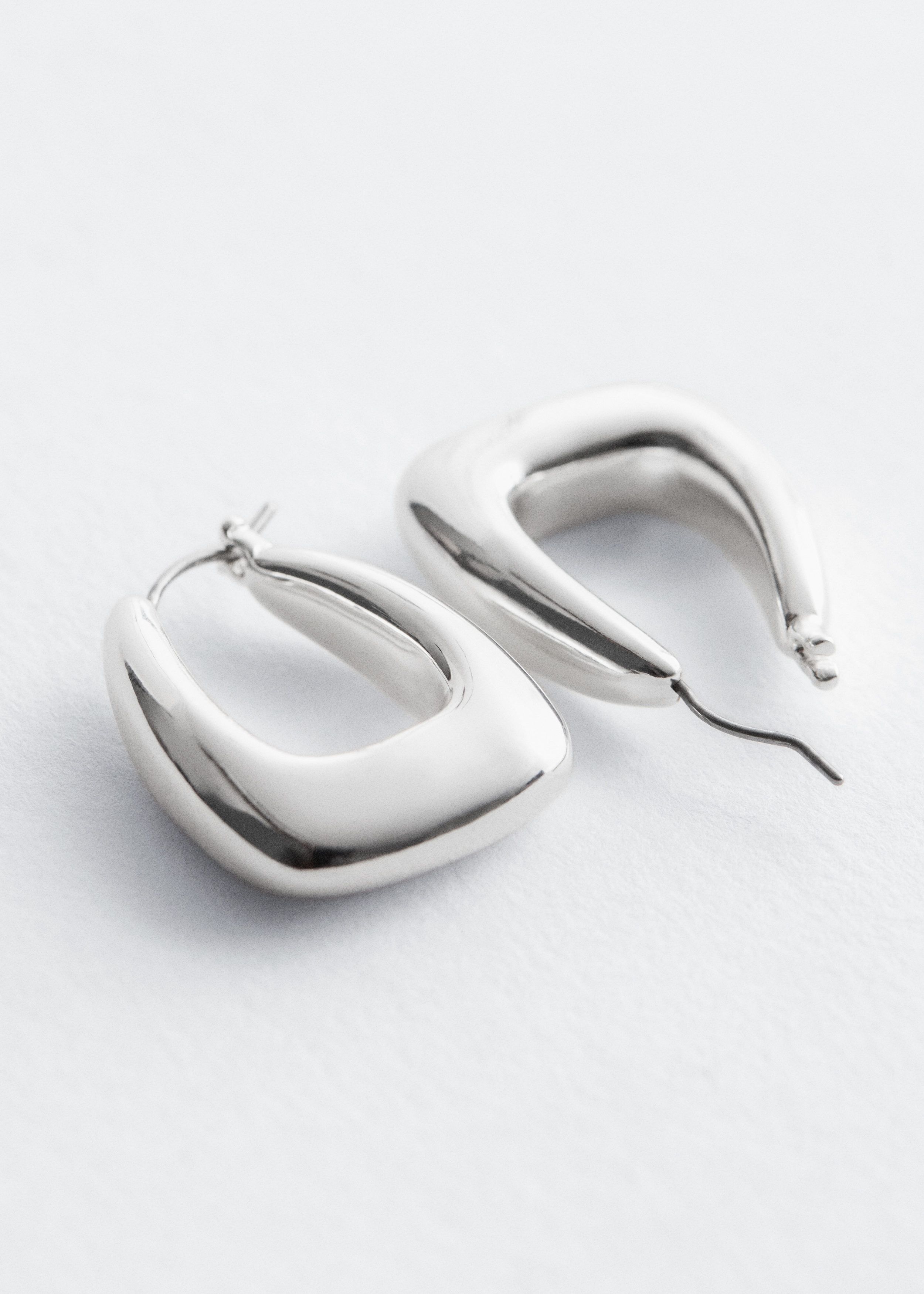 & Other Stories CHUNKY OVAL HOOP EARRINGS