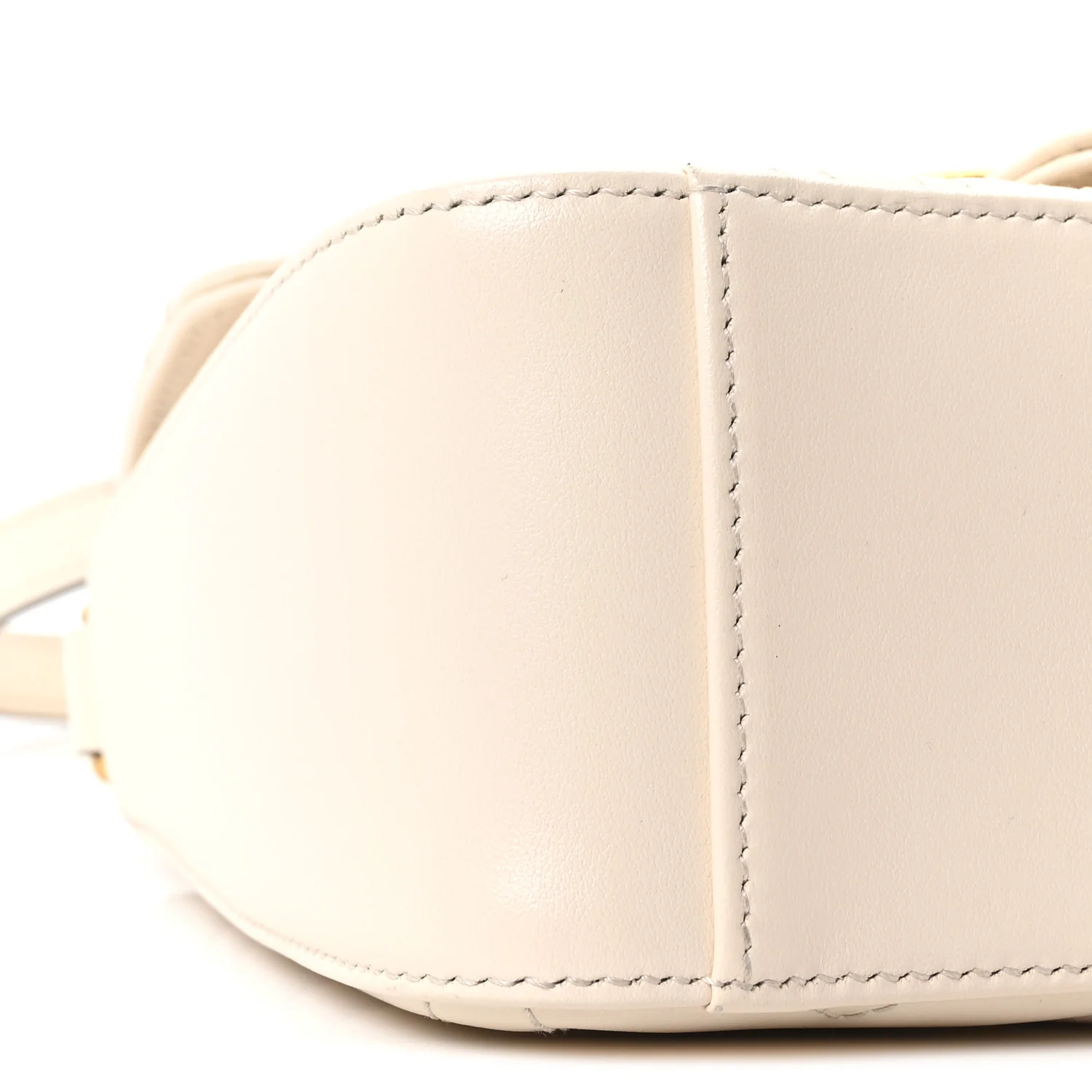 Calfskin Matelasse Mini GG Marmont Top Handle Shoulder Bag White - Top Club