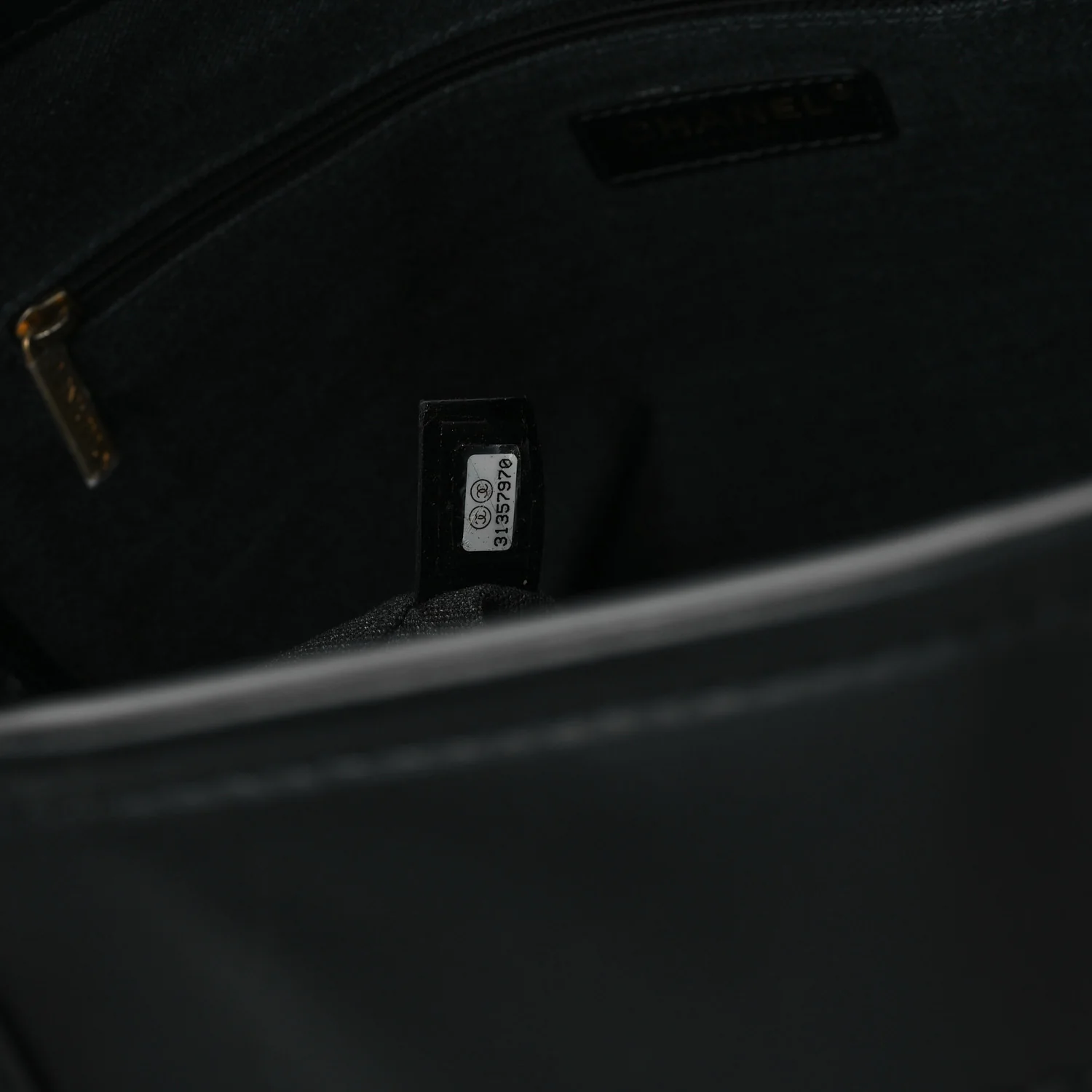 Calfskin Medium Deauville Tote Black - Top Club