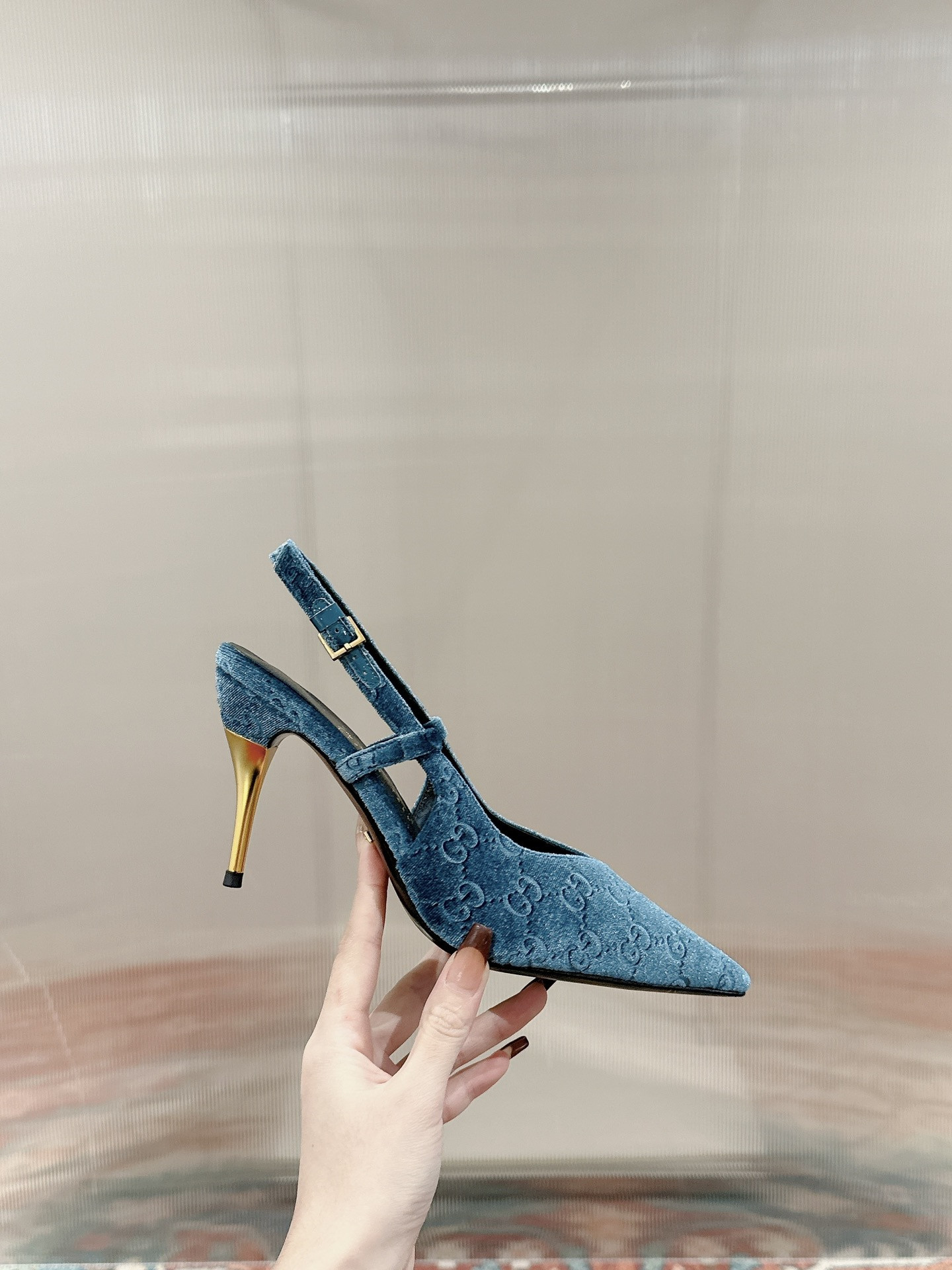 gucci new metal heel pointed toe shoes - Sneaker Replica Workshop