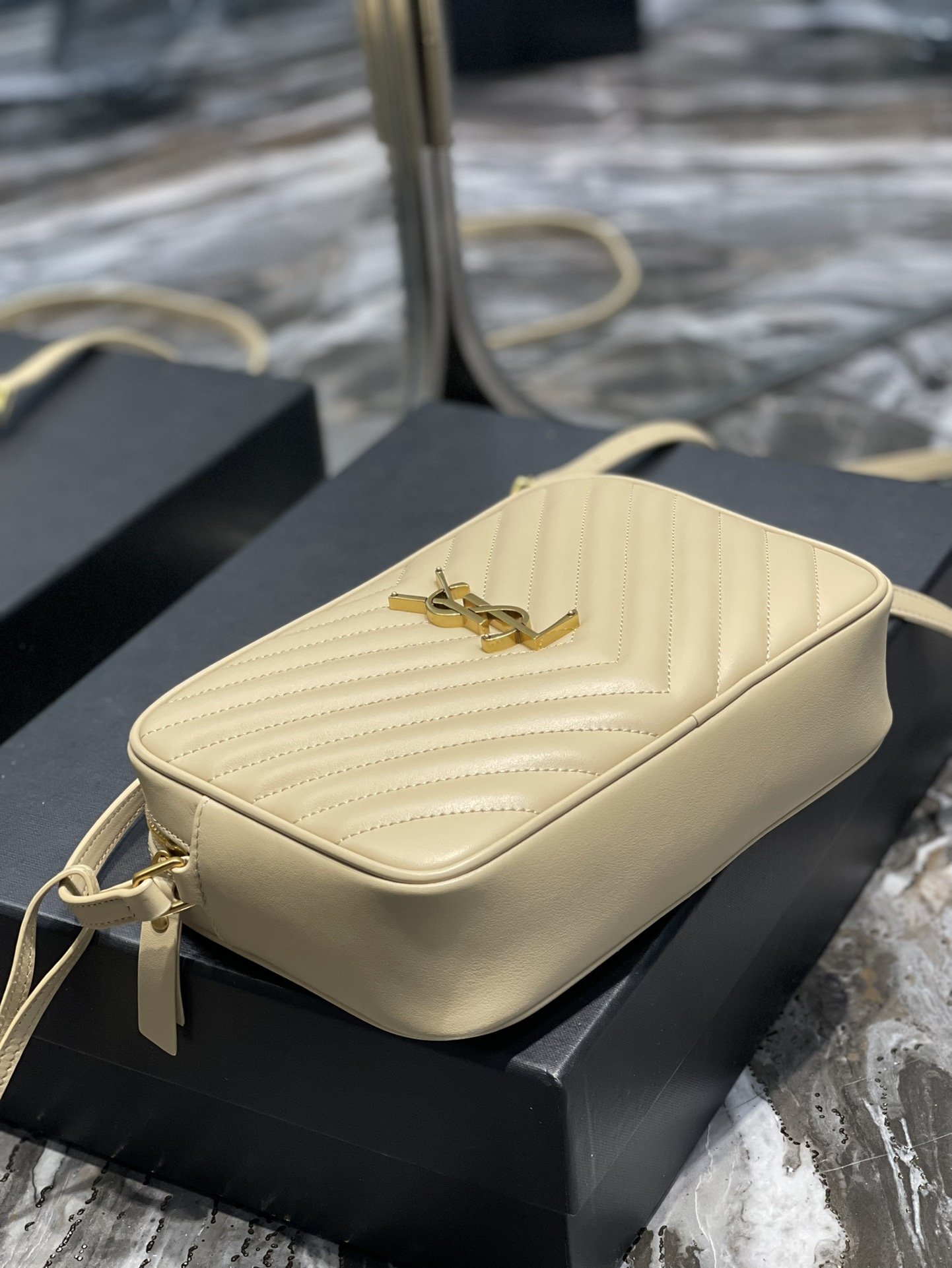 Y Lou Camera Bag Beige With Gold Toned Hardware - Top Club