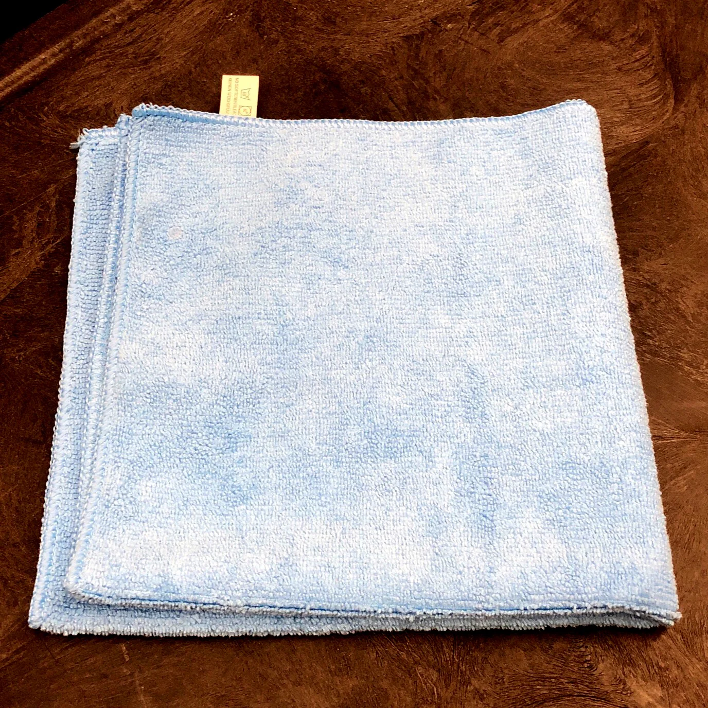 BLUE MICROFIBER CLEANING CLOTH (16