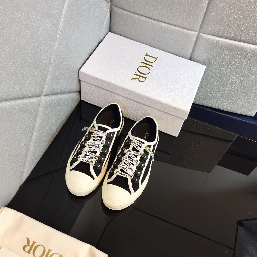 WALK N DIOR SNEAKER - Top Club