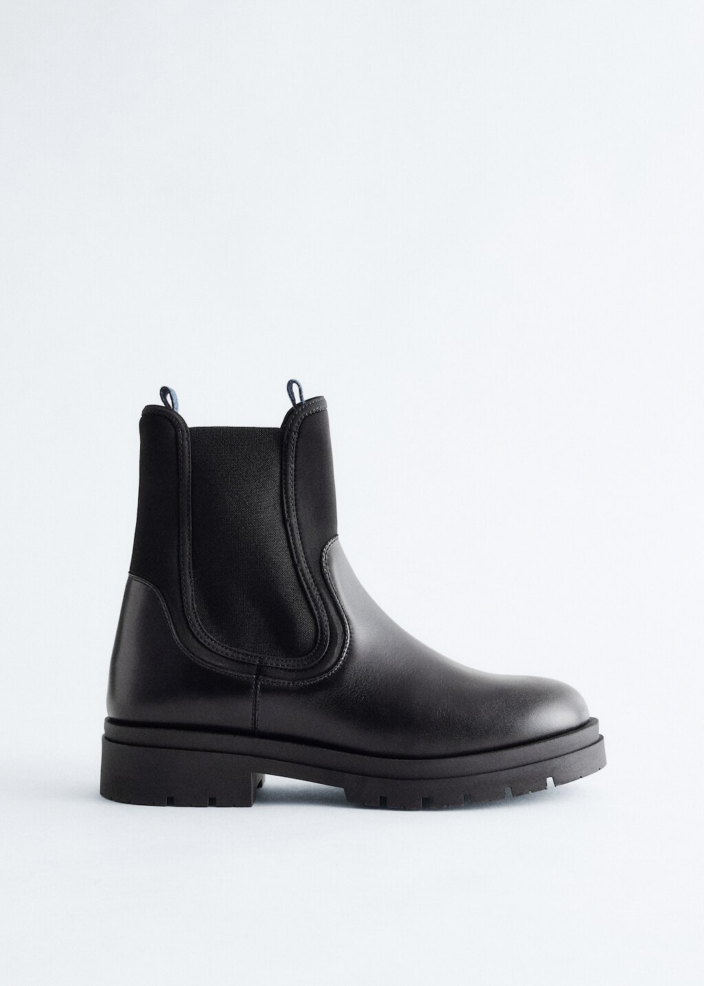 & Other Stories LEATHER CHELSEA BOOTS