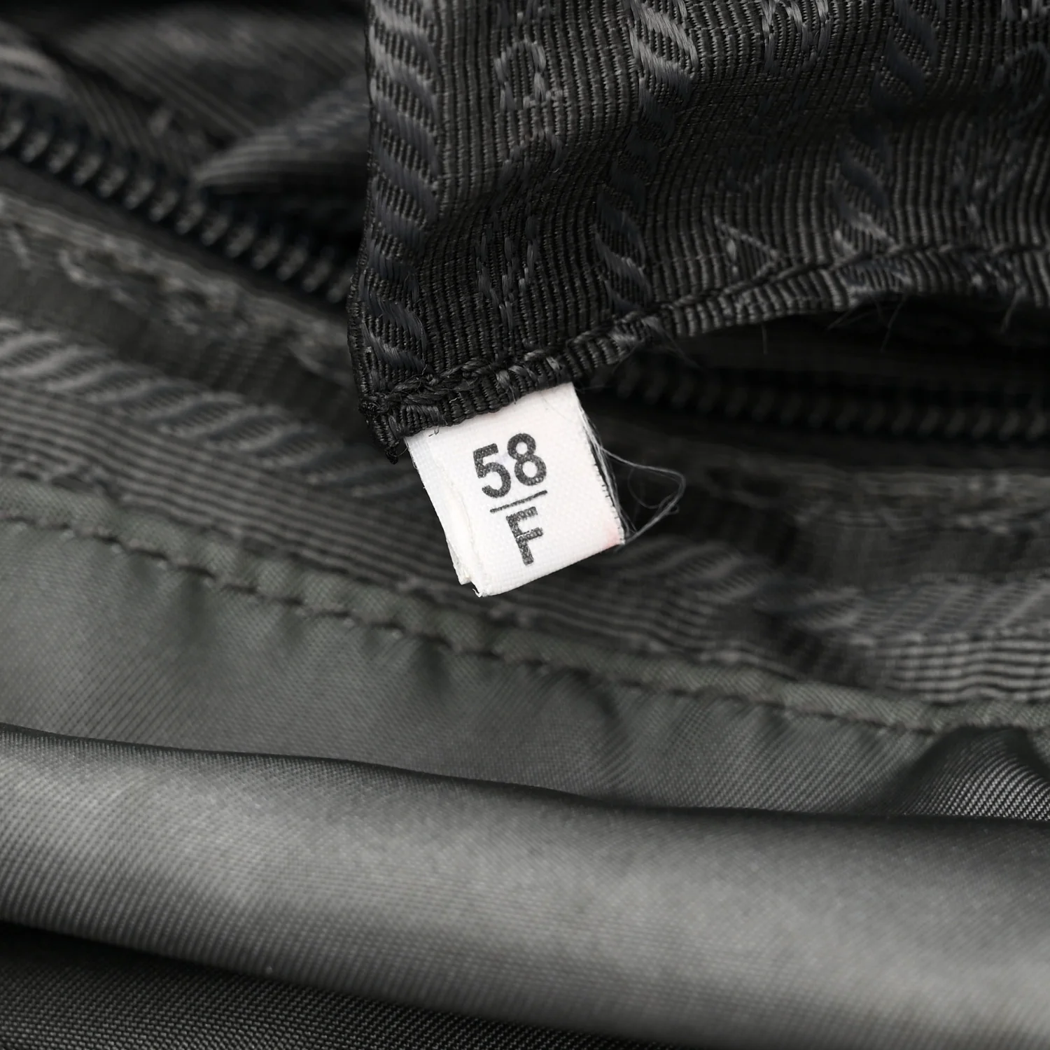 Tessuto Nylon Saffiano Medium Backpack Anthracite - Top Club