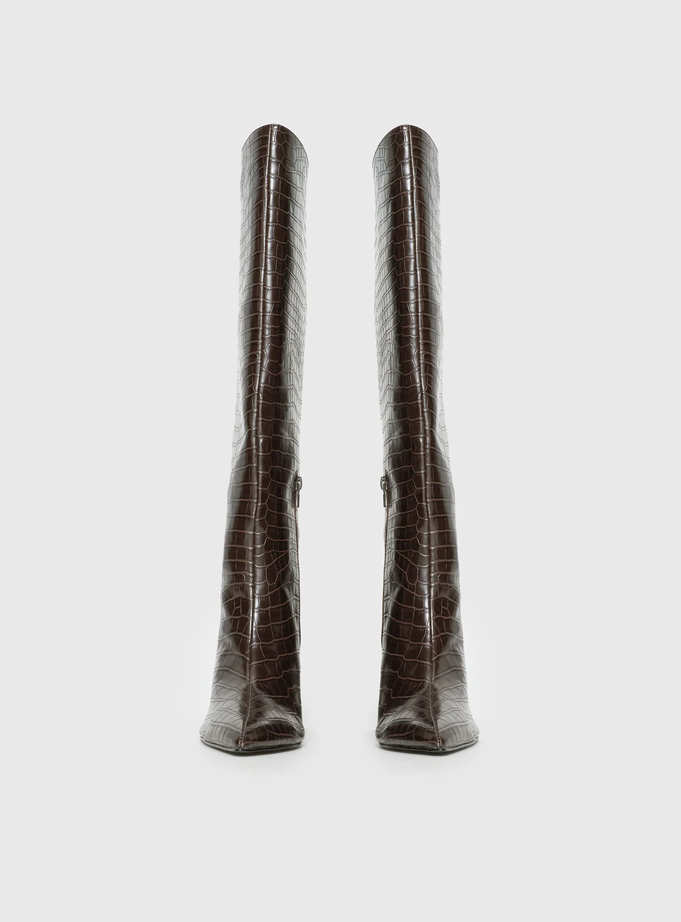 Good Judgement Knee High Boots Chocolate