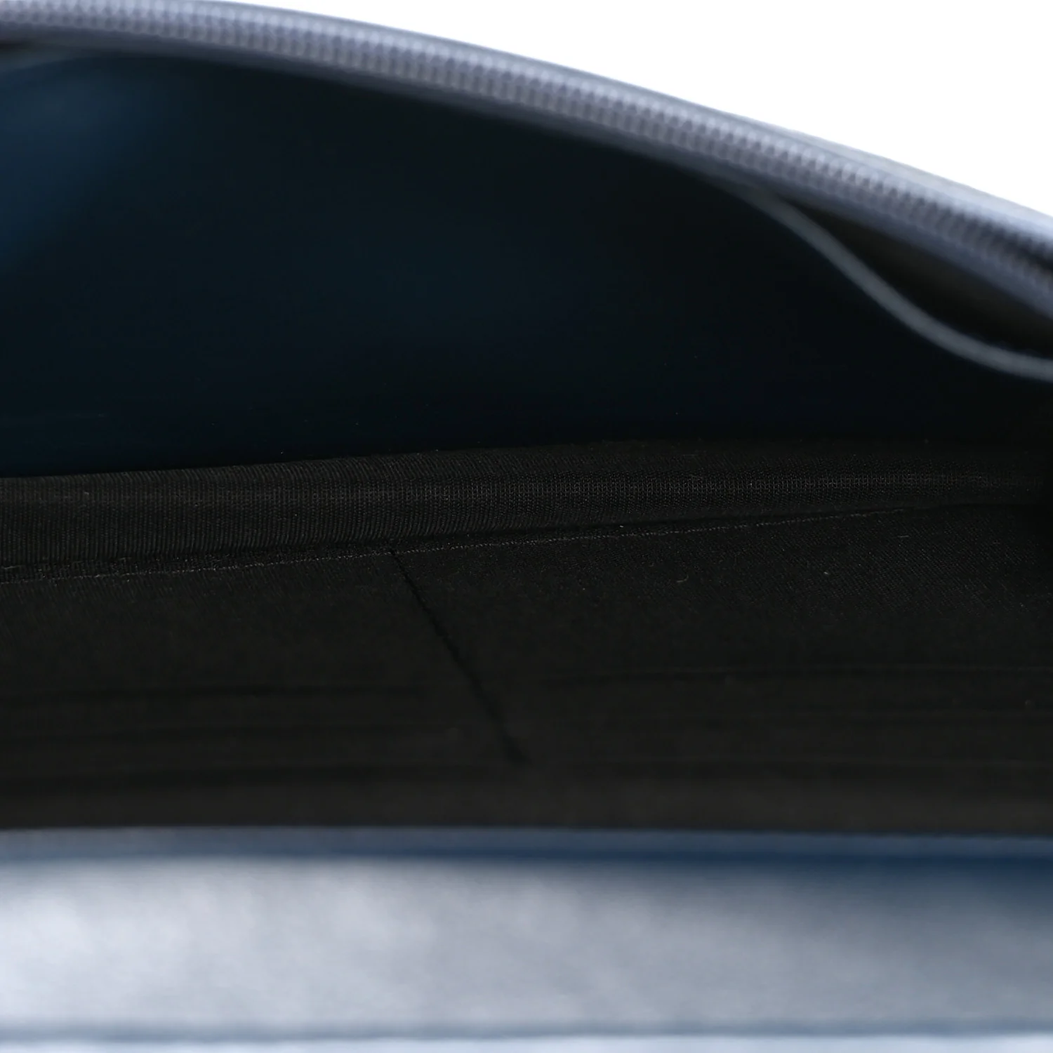 Caviar Timeless CC Wallet on Chain WOC Navy Blue - Top Club