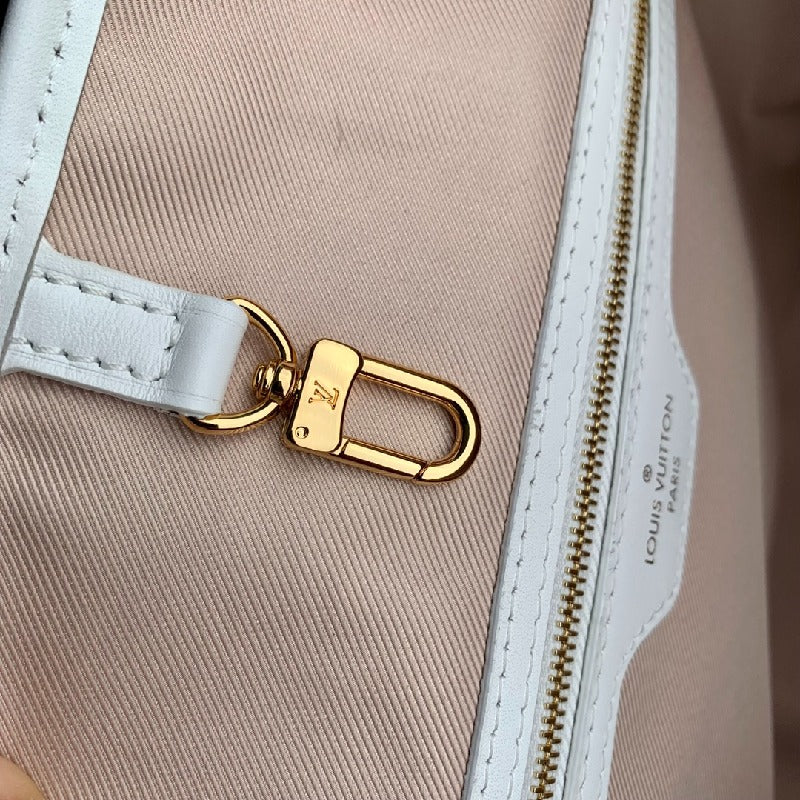 LV Louis Vuitton Neverfull Monogram Bag - Top Club