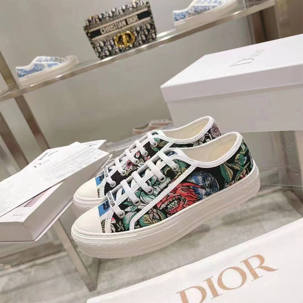 WALK N DIOR SNEAKER - Top Club
