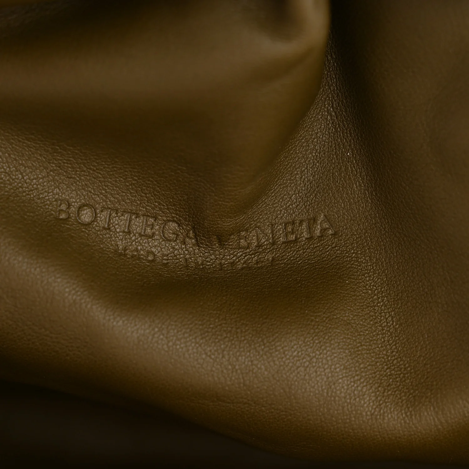 Smooth Butter Calf The Pouch Oversized Clutch Kaki Fondent - Top Club