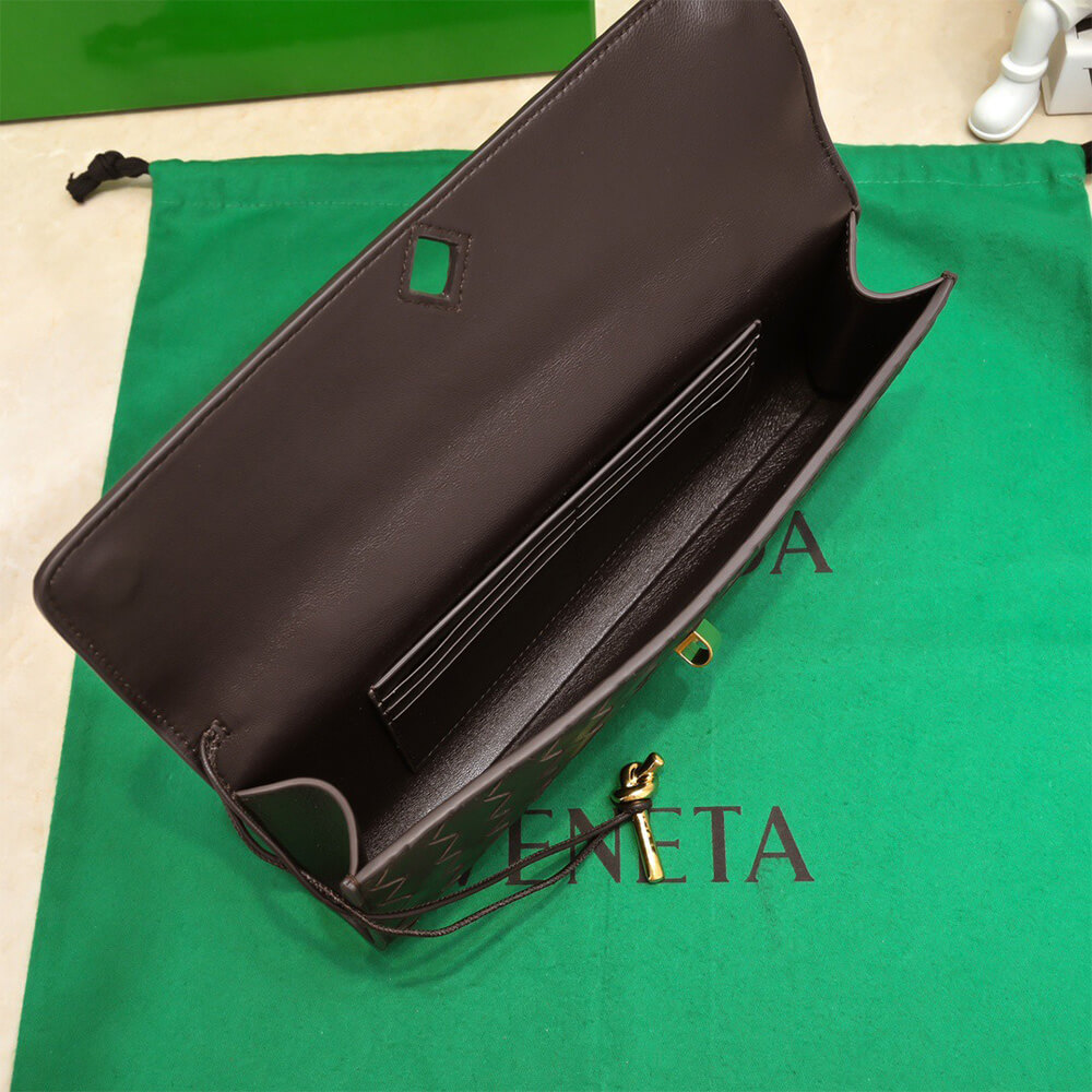 Bottega Veneta Andiamo Clutch(HIGH-END GRADE) - Top Club