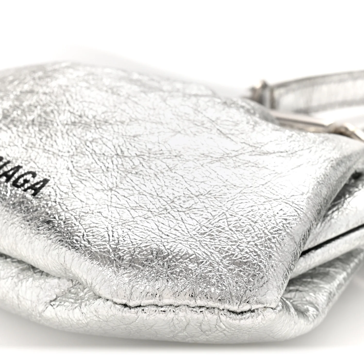 Metallic Textured Calfskin Logo Cloud Coin Purse With Strap Silver - Top Club