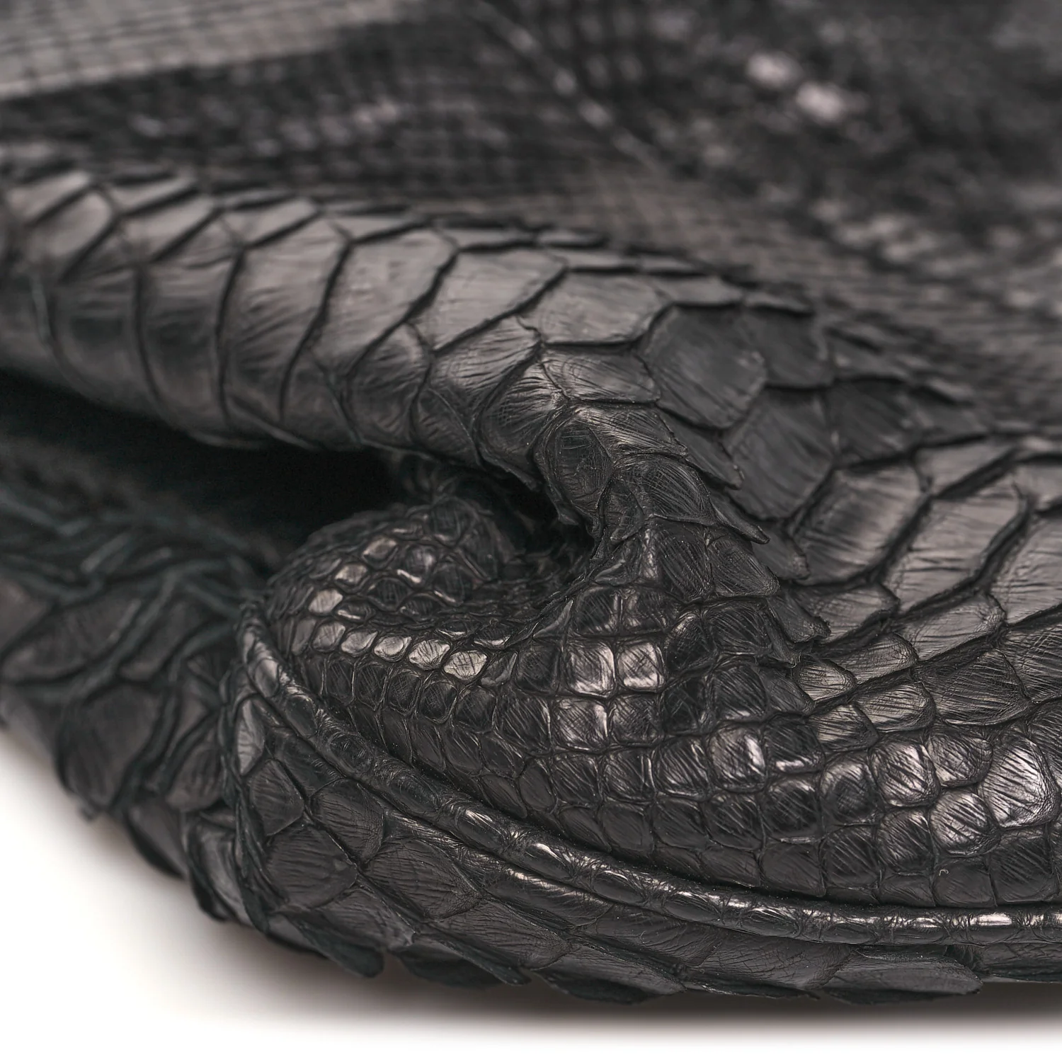 Snakeskin Rock and Chain Hobo Black - Top Club