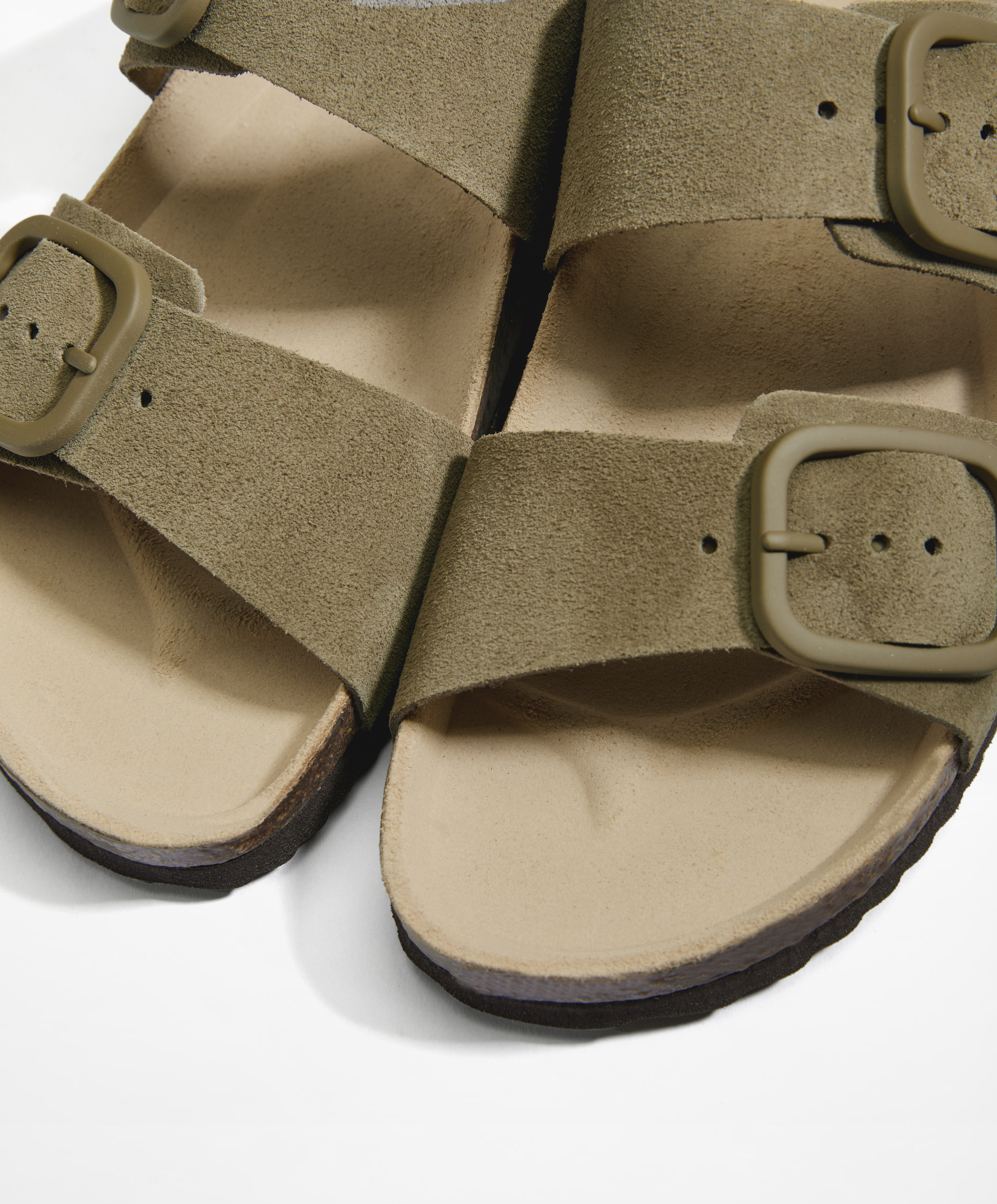 OYSHO Buckle split-leather slides
