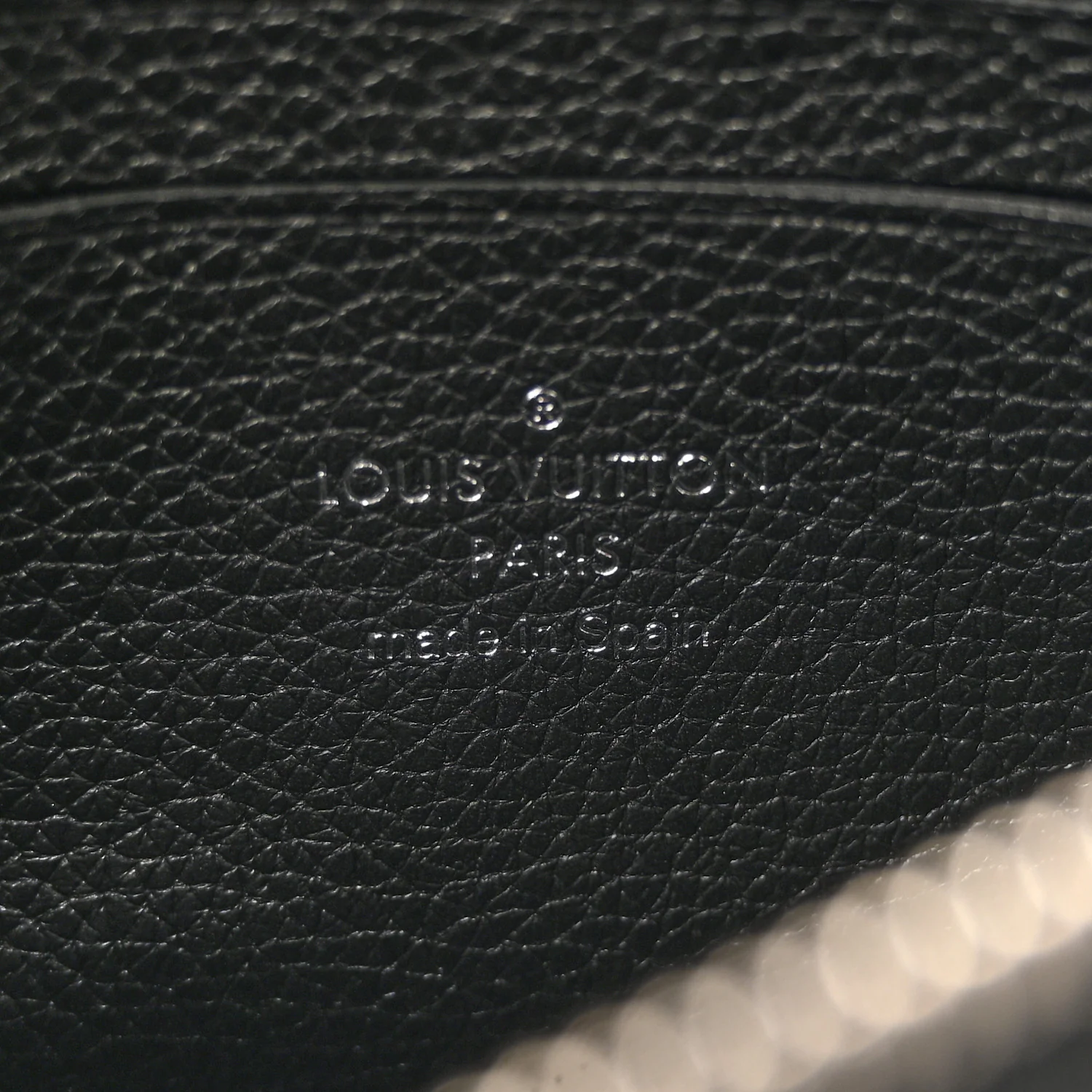 Soft Calfskin My Lockme Chain Pochette Black - Top Club