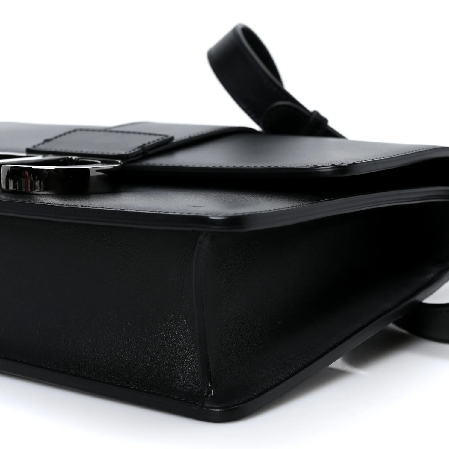 Box Calfskin 30 Montaigne Flap Bag Black - Top Club