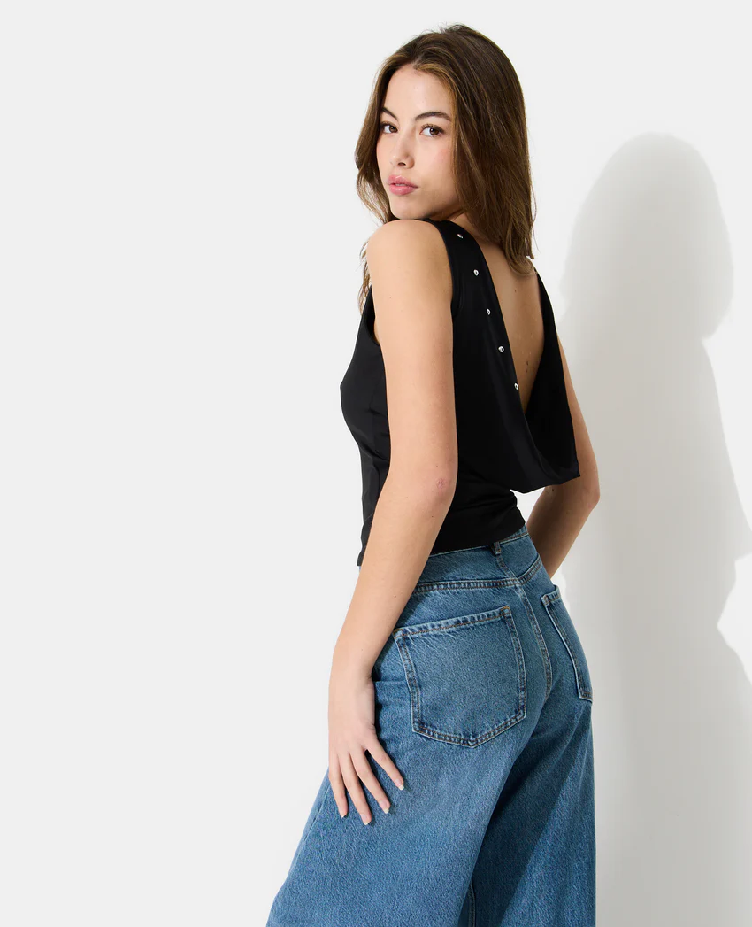 Pimkie Top encolure bénitier dos avec clous