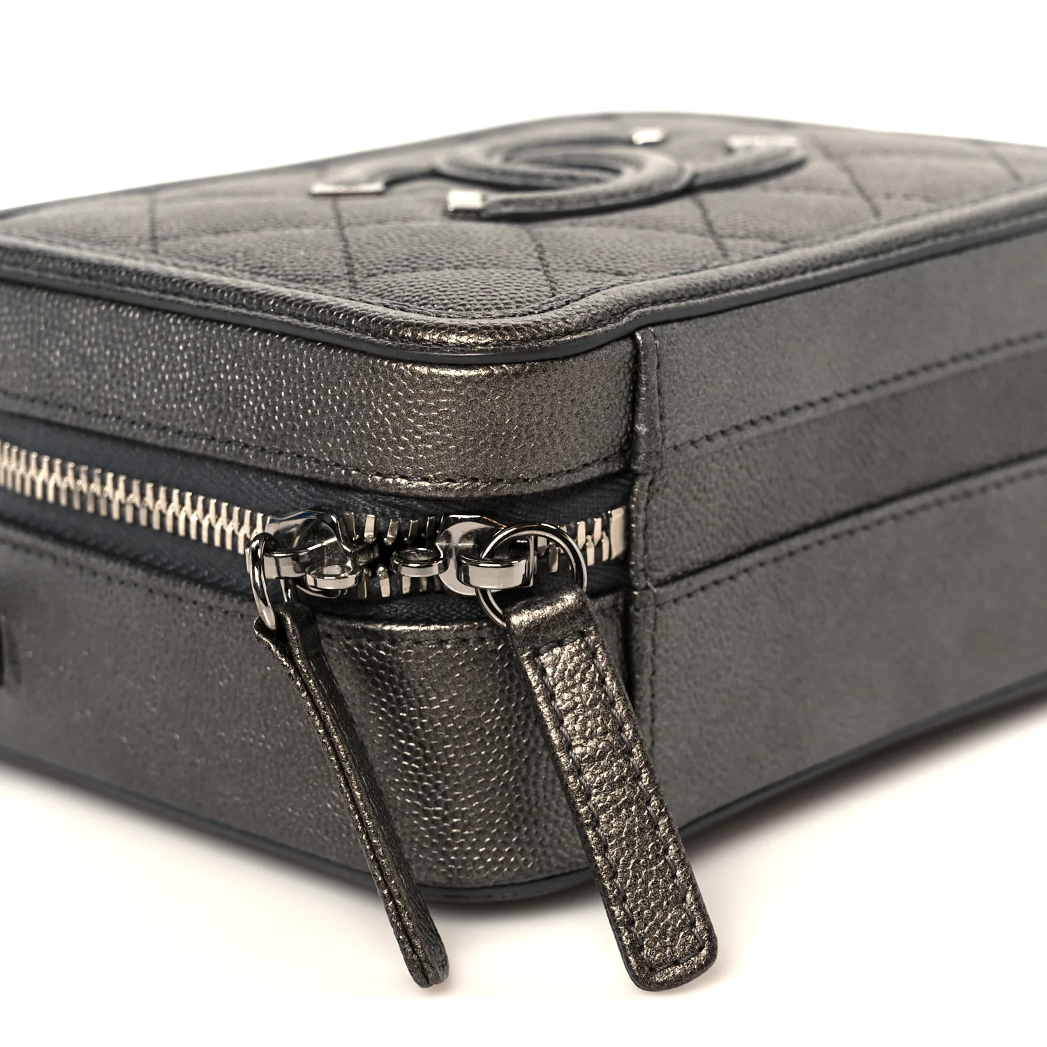 Metallic Caviar Quilted Small CC Filigree Vanity Case Dark Silver - Top Club