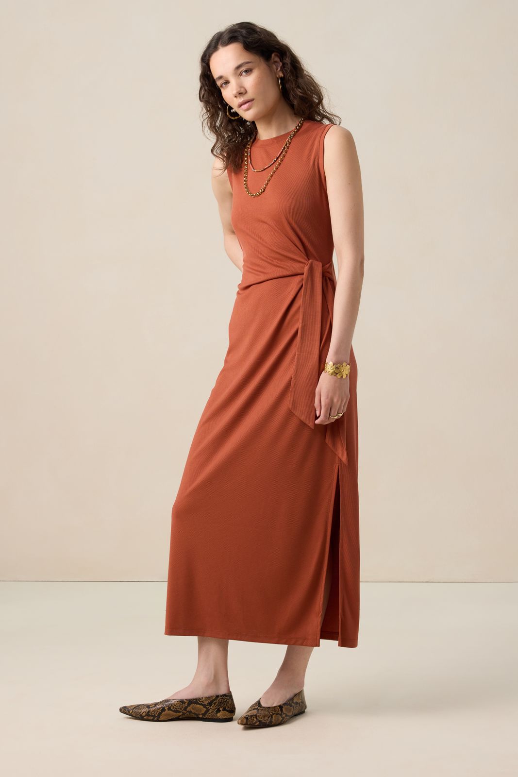 Bruine rib jersey jurk