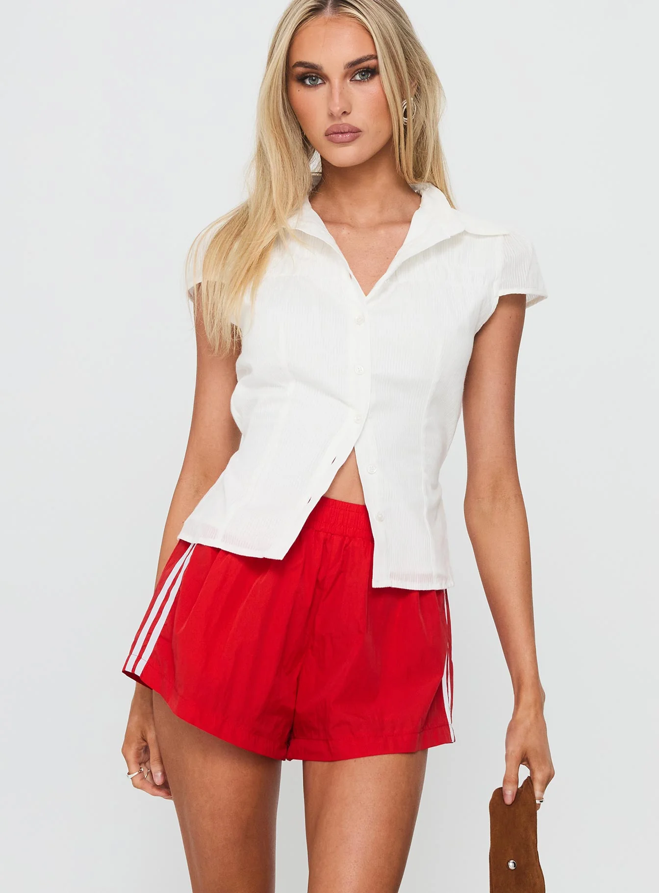 Borderline Track Short Red / White