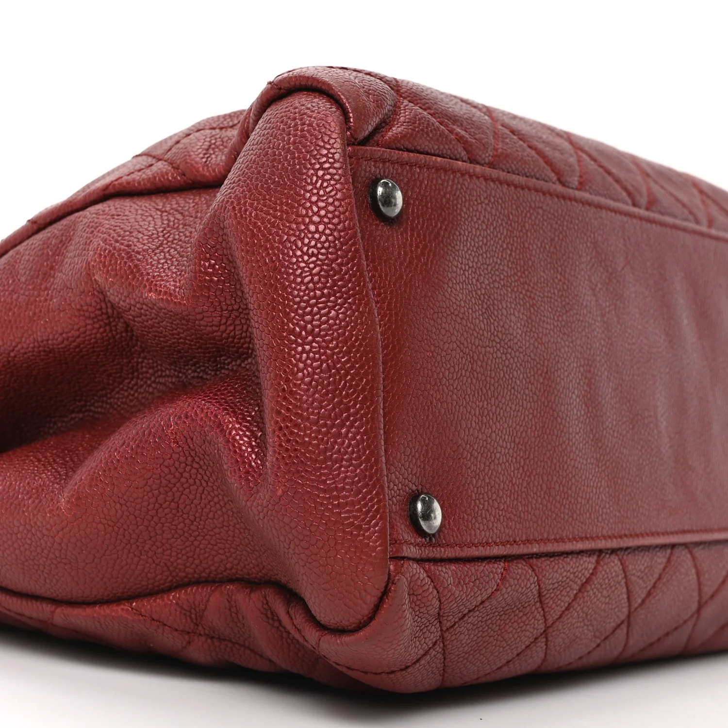 Iridescent Caviar Quilted Tall Chic Shopping Tote Red - Top Club