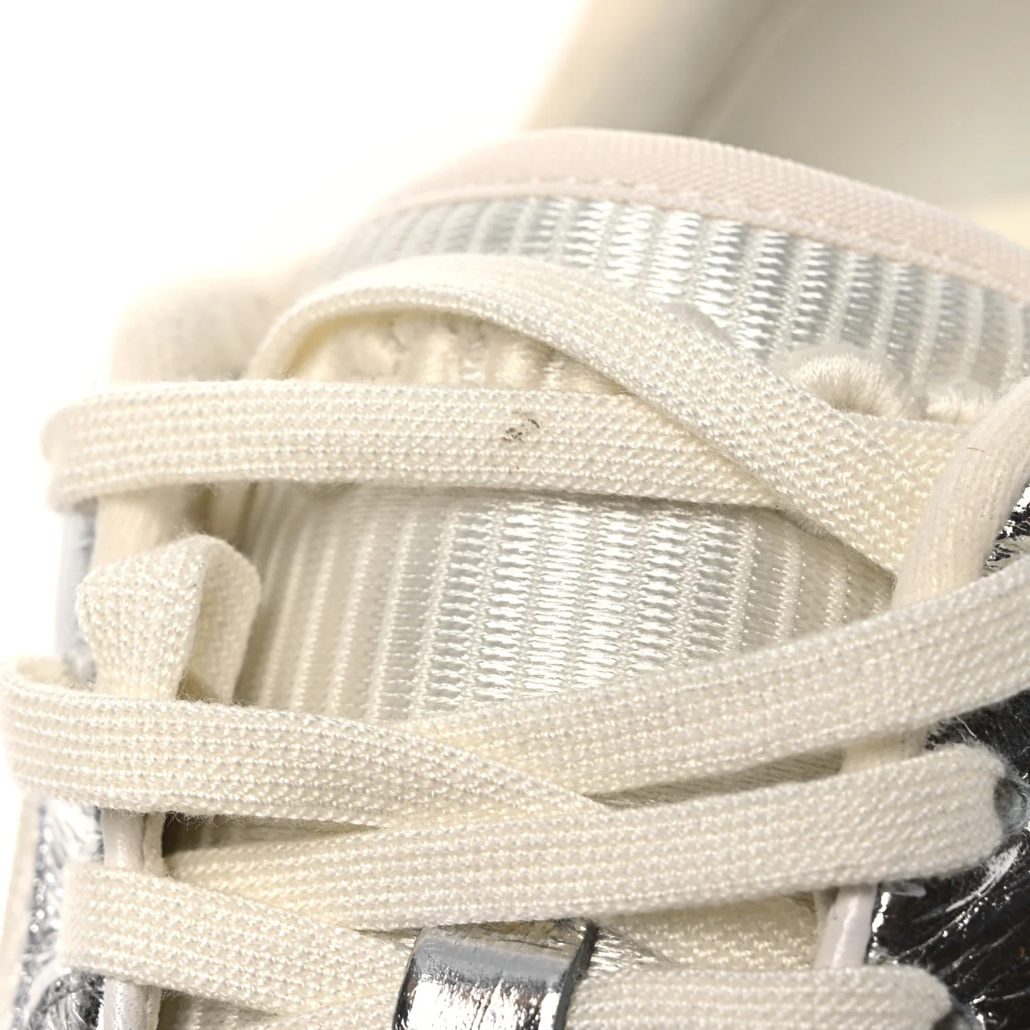 Ginza Calfskin MAC80 Womens Sneakers 38.5 Silver Off White - Top Club