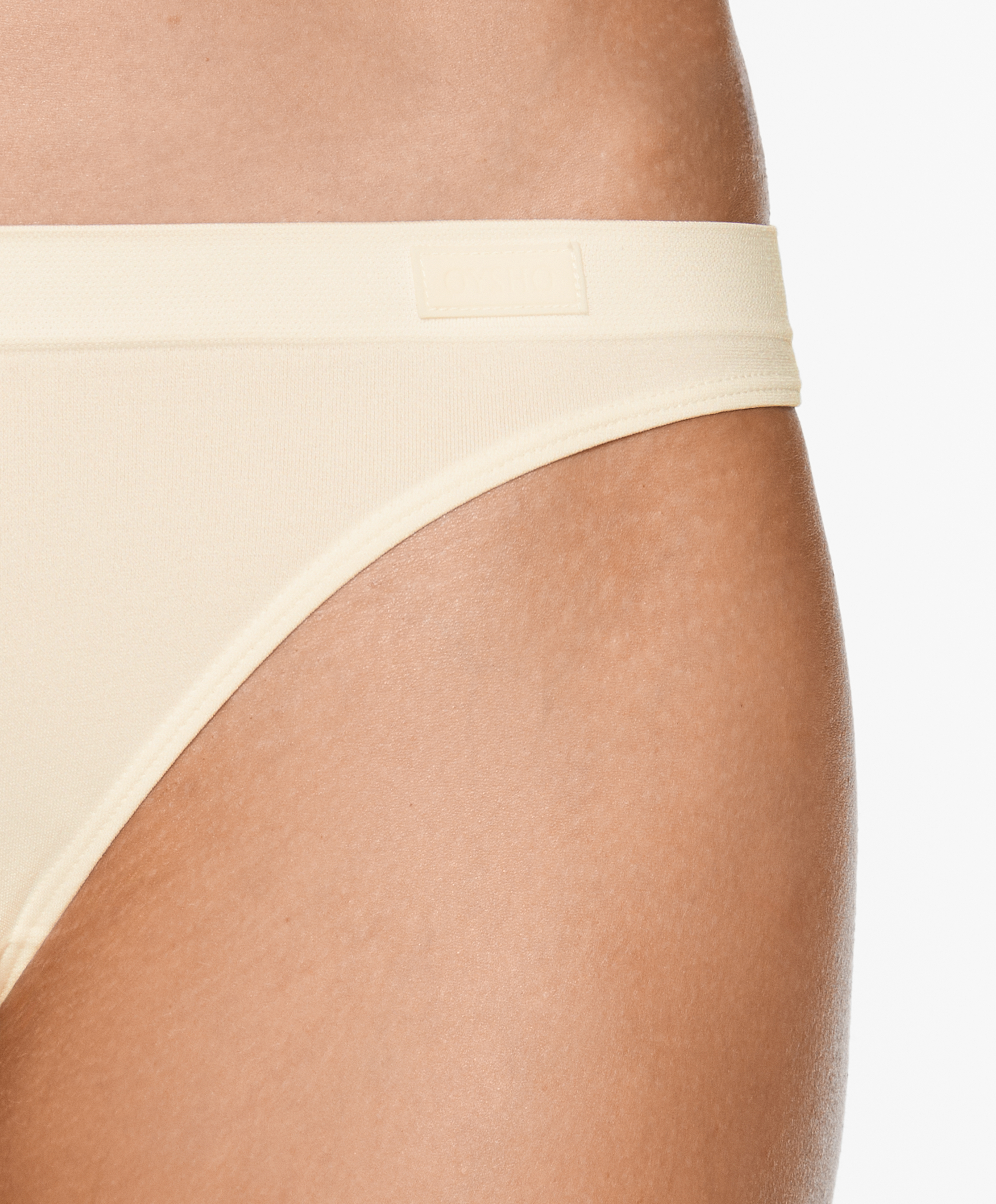 OYSHO 5 seamless thongs
