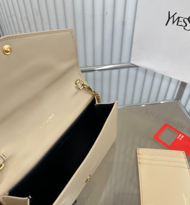 Y Uptown Leather Clutch  White - Top Club