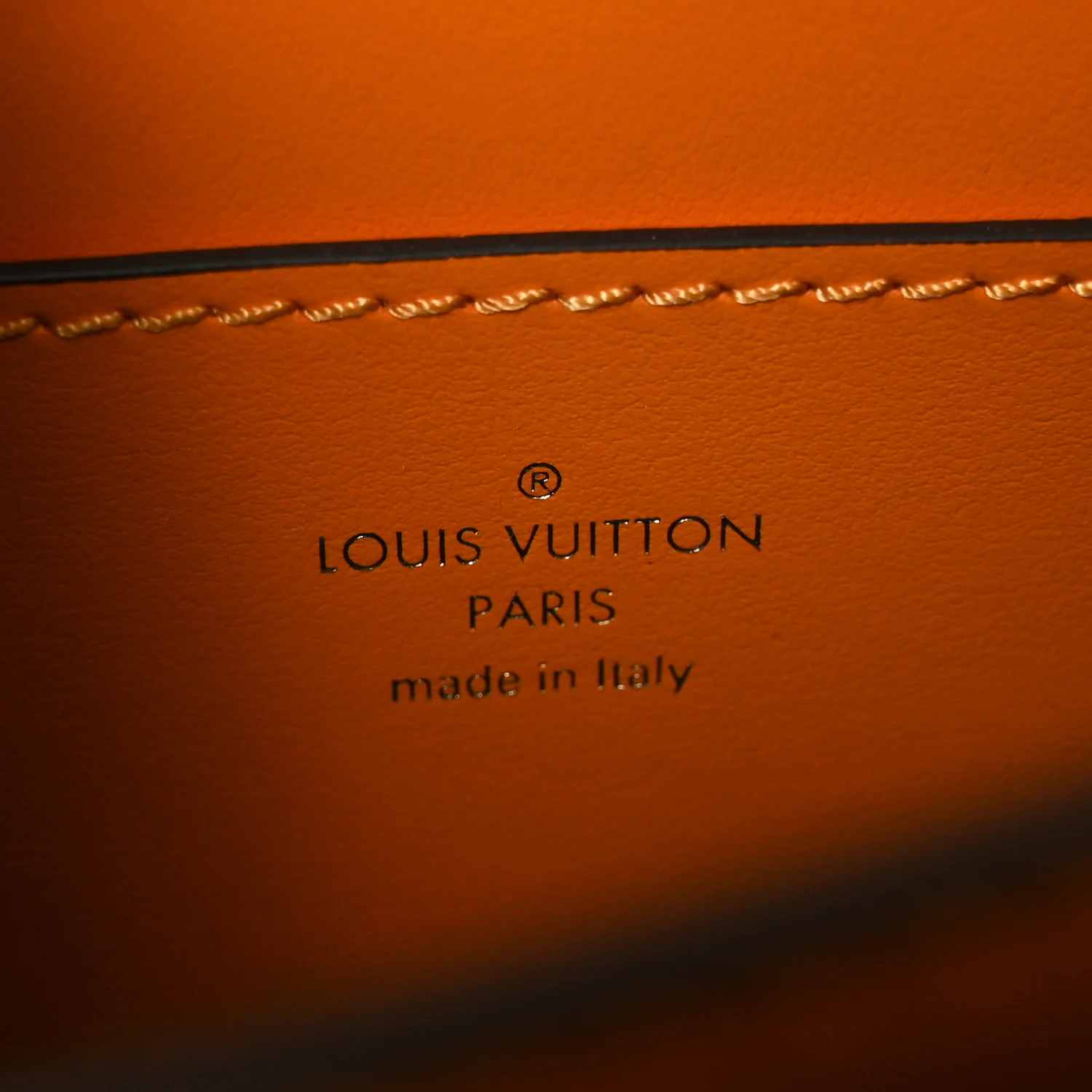 Smooth Calfskin LV Pont 9 Summer Gold - Top Club