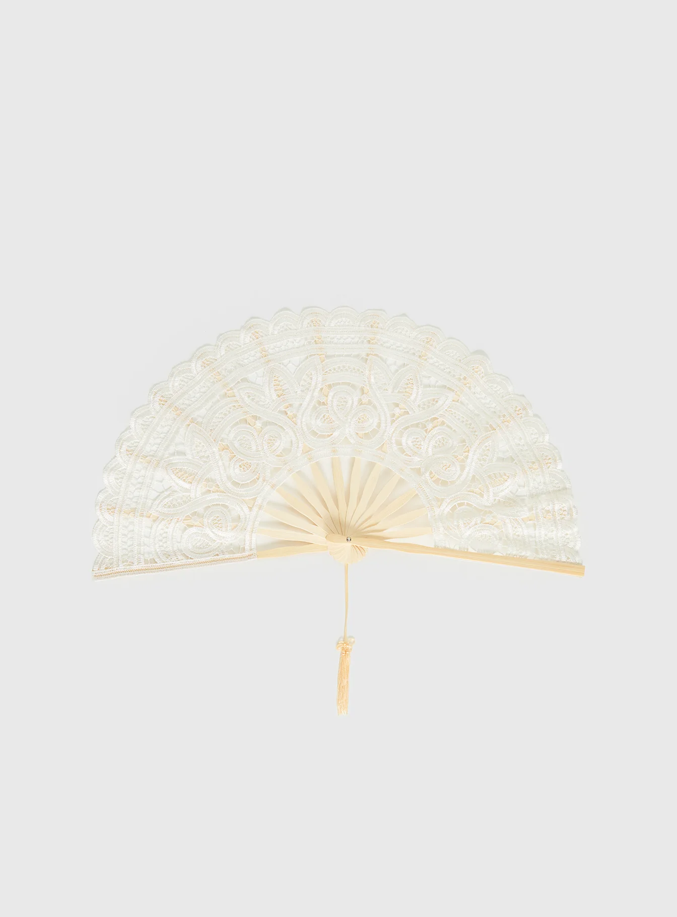 Bossa Nova Lace Fan Beige