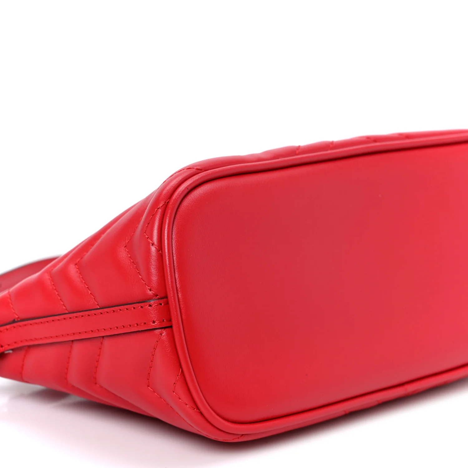 Calfskin Matelasse Chevron GG Marmont Sling Shoulder Bag Rosso - Top Club