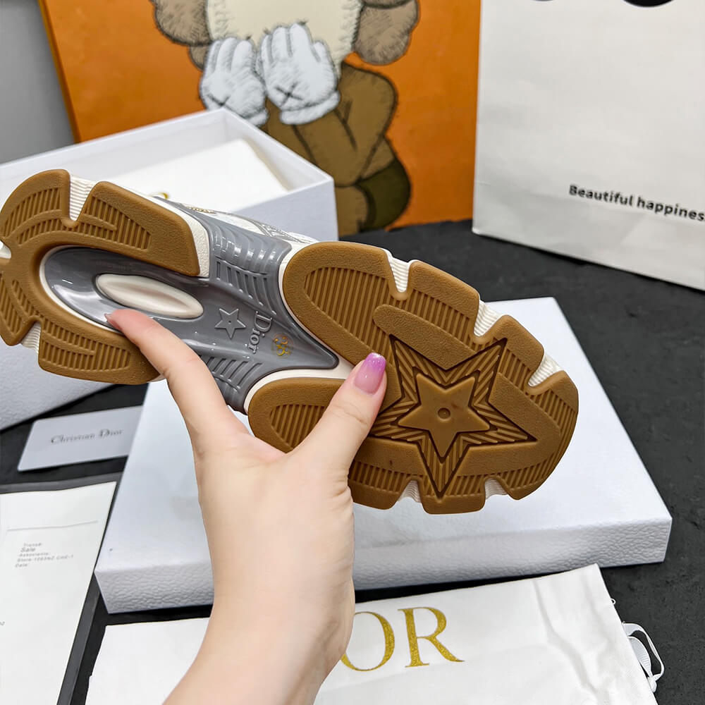 DIOR Chrono Sneaker - Top Club