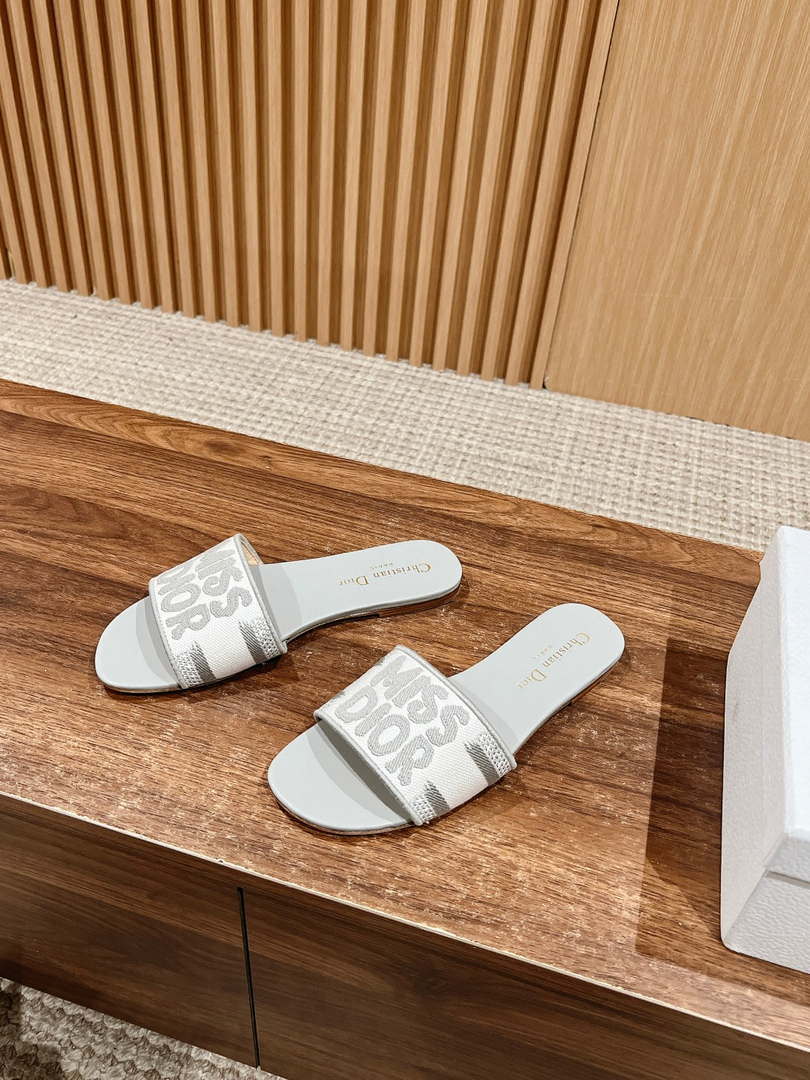 Dior KCO109EZO Dway Slide Embroidered Cotton Miss Dior Allover Motif Shoes D82996 - Sneaker Replica Workshop