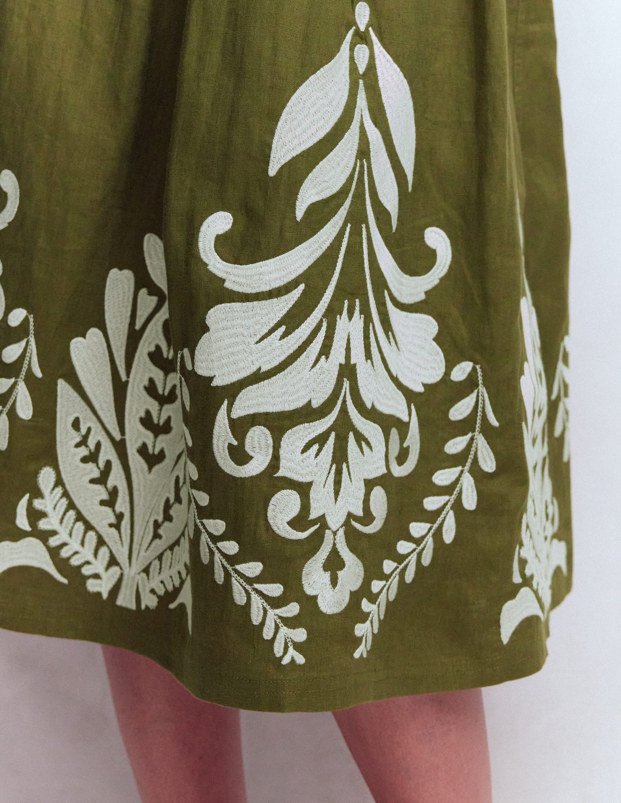 Verity Leinen-Midirock-Wintermoos Stickerei