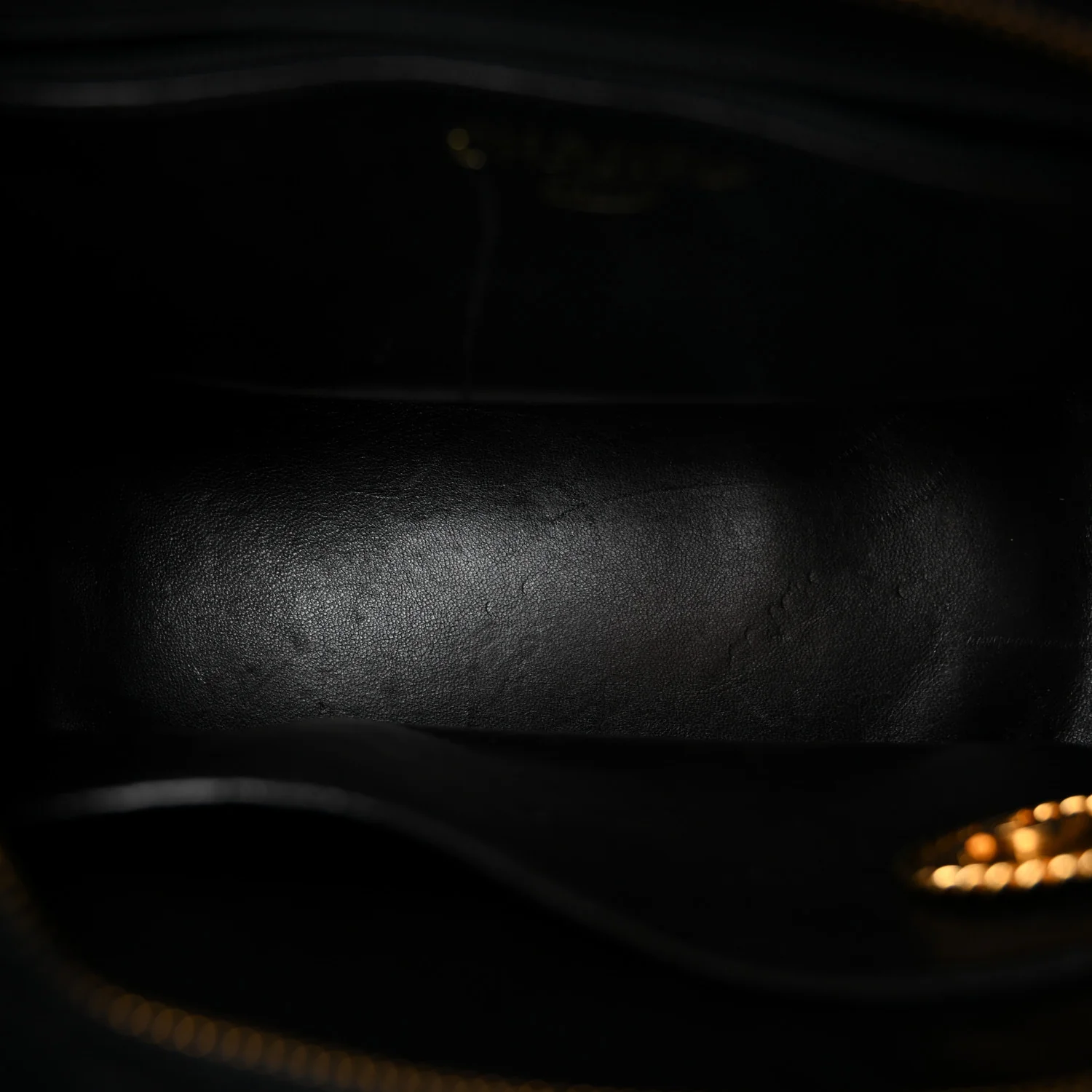 Caviar Quilted Medallion Tote Black - Top Club