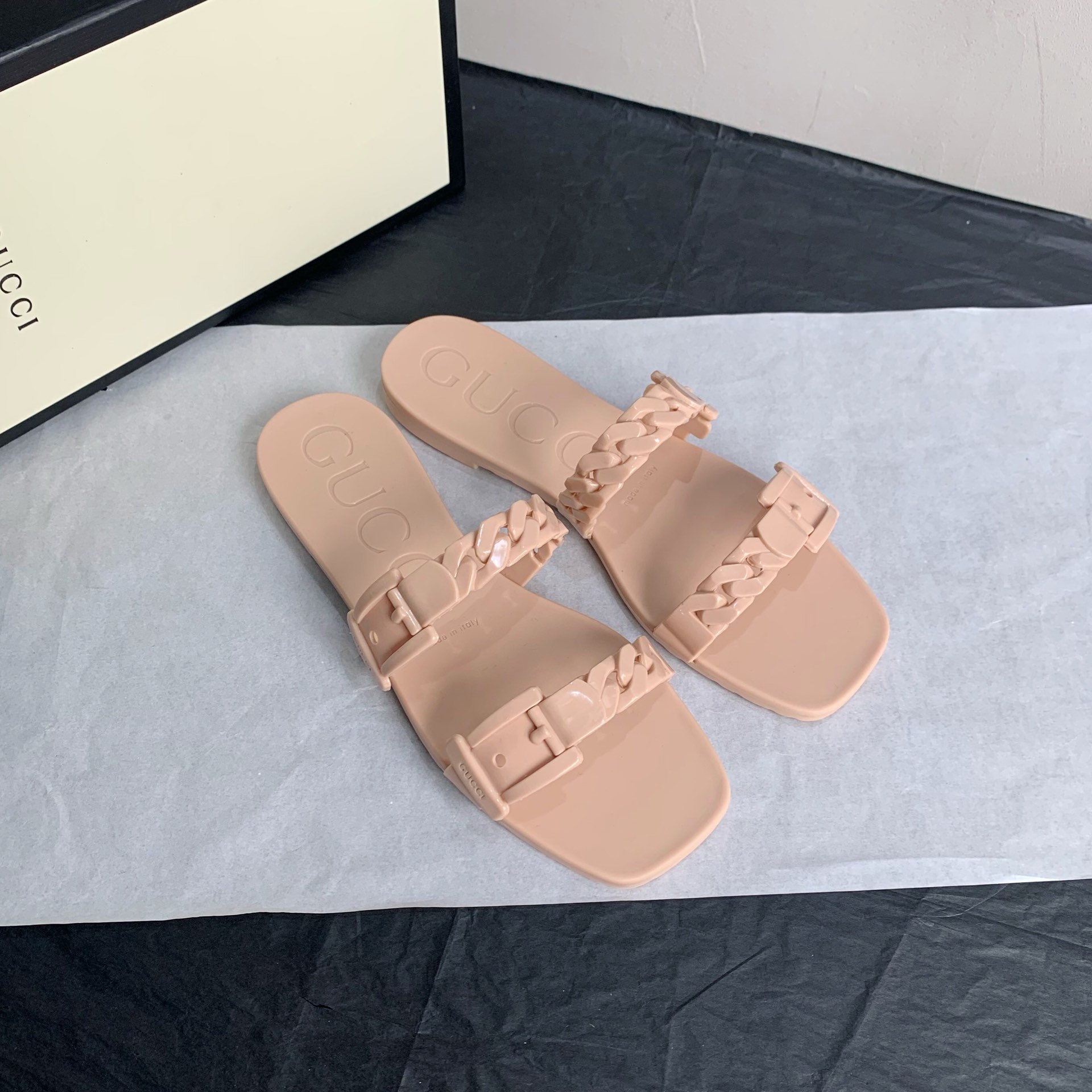 GUCCI SLIPPERS 64 - Sneaker Replica Workshop