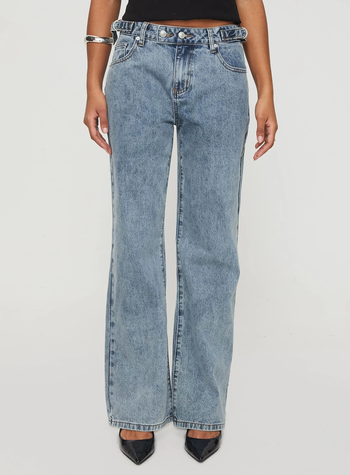 Sidle Low Rise Straight Leg Jeans Light Wash