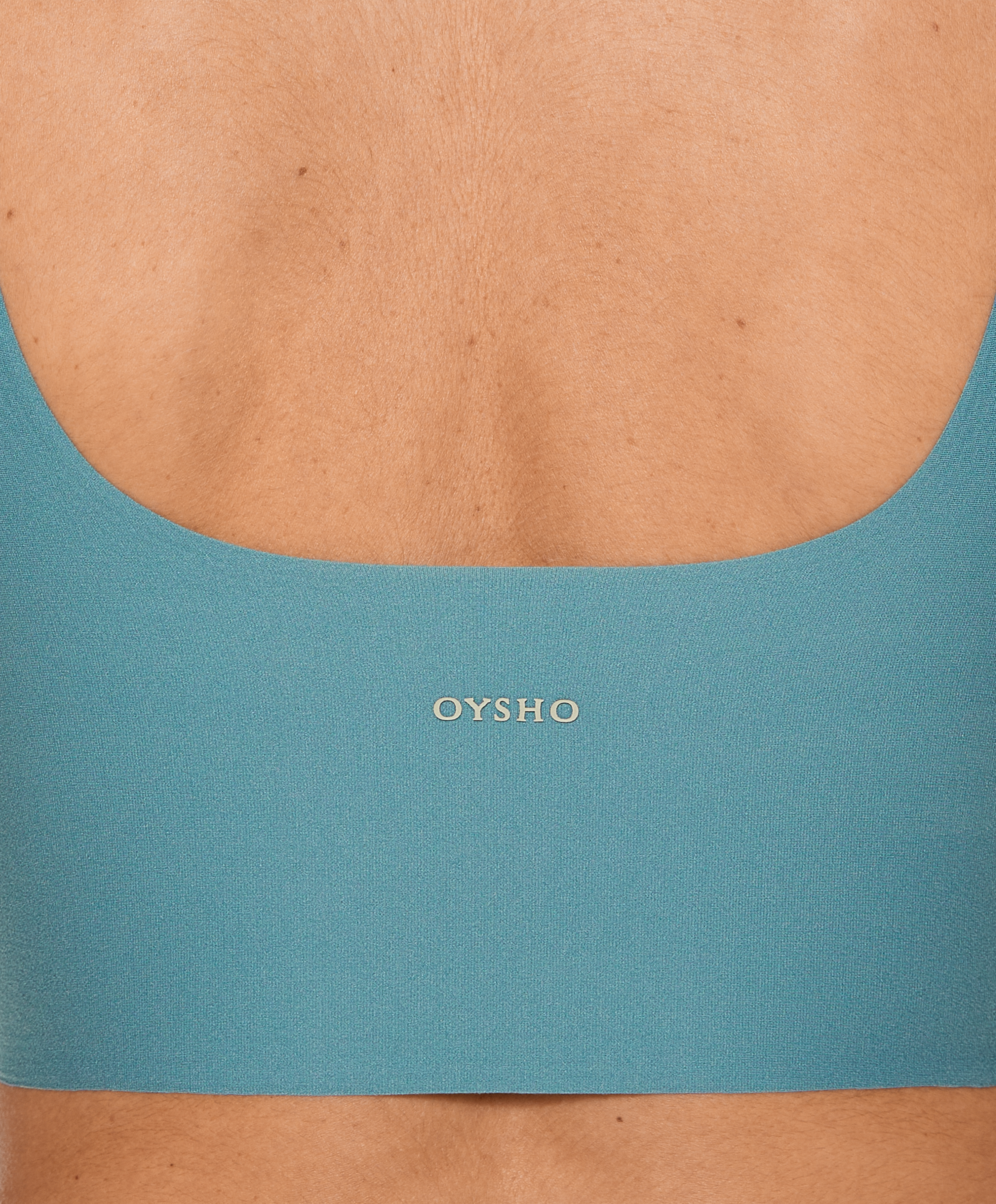 OYSHO Perfect-adapt medium-support sports bra with cups