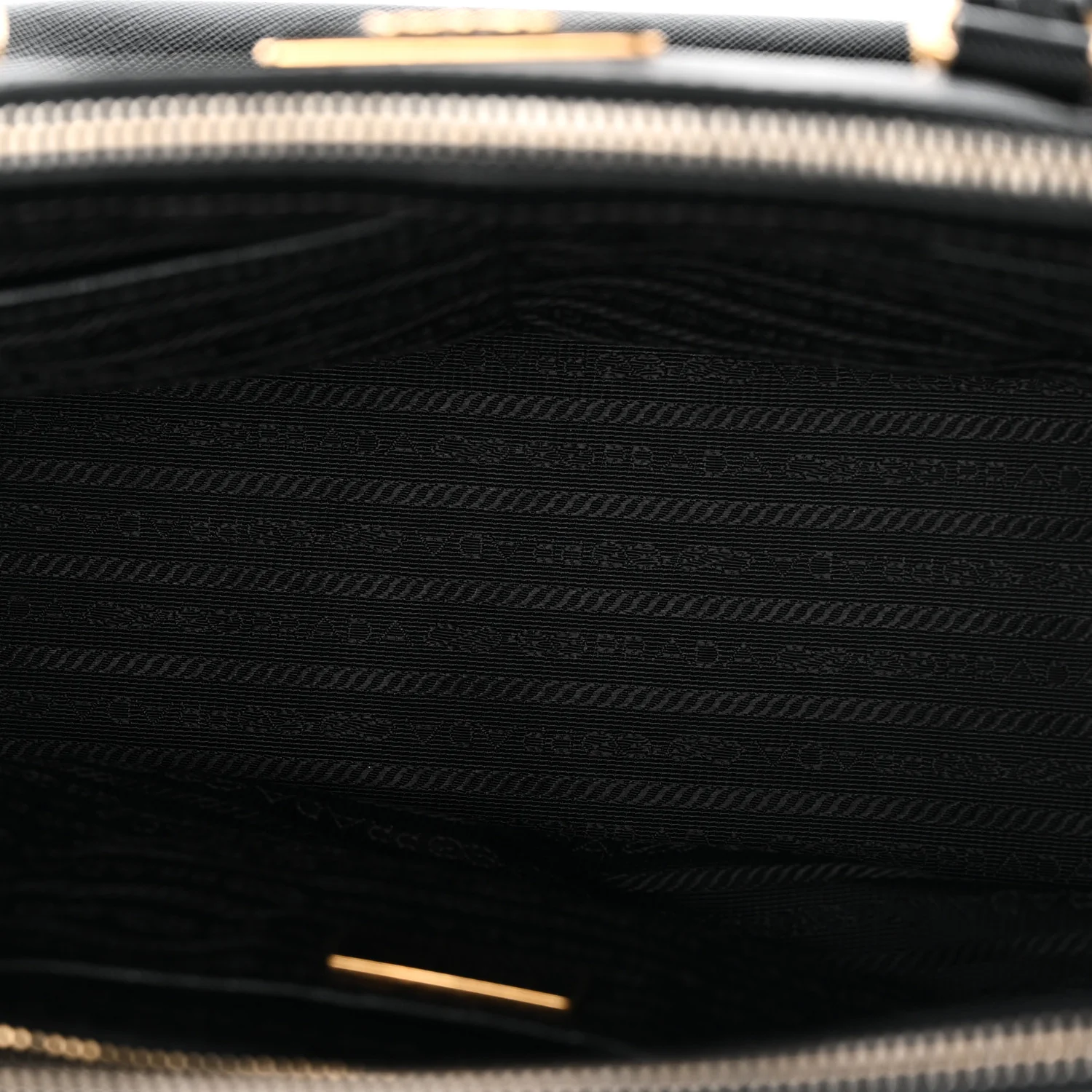 Saffiano Medium Galleria Double Zip Tote Black - Top Club