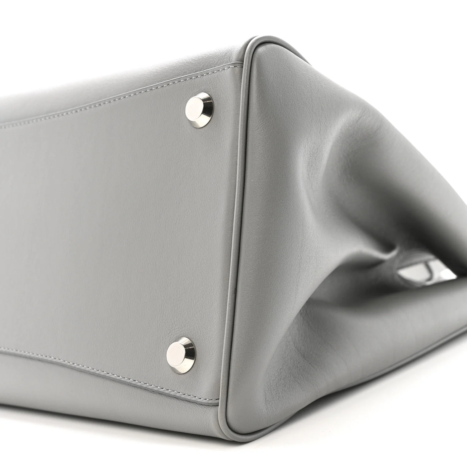 Smooth Calfskin Hampton Carry All Bag Grey - Top Club