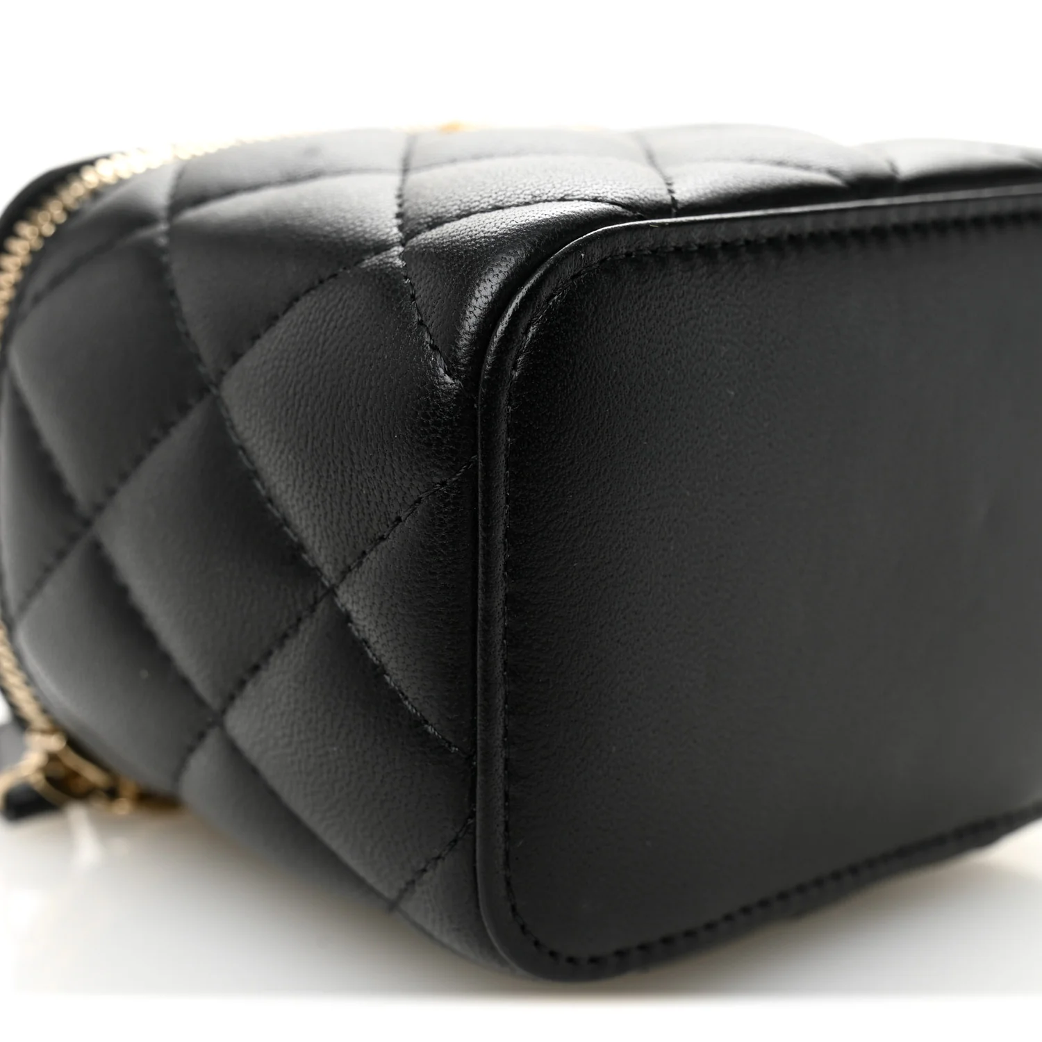 Lambskin Quilted Mini Pearl Crush Vanity Case With Chain Black - Top Club