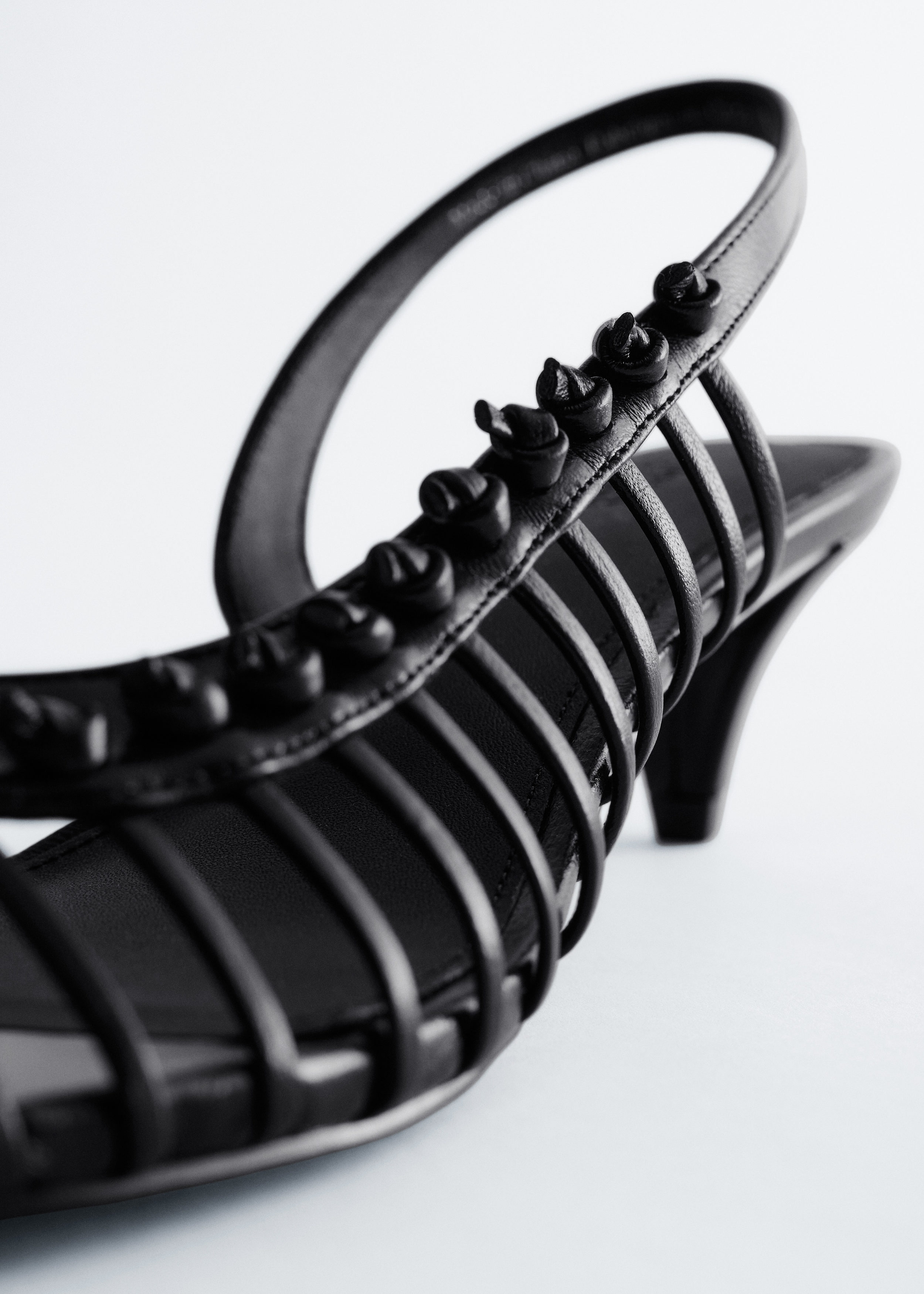 & Other Stories STRAPPY LEATHER SANDALS