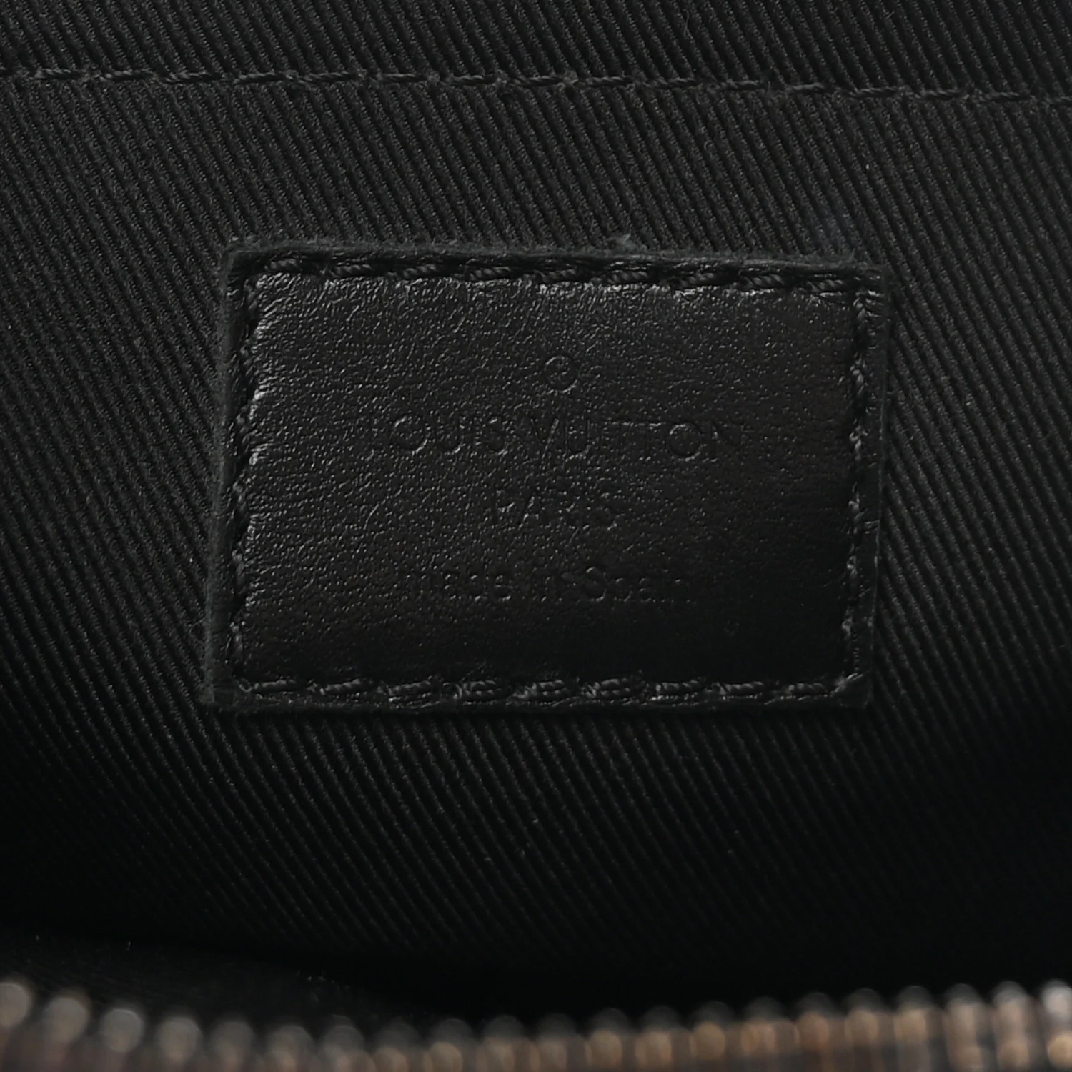 Taurillon Monogram Steamer Messenger Black - Top Club